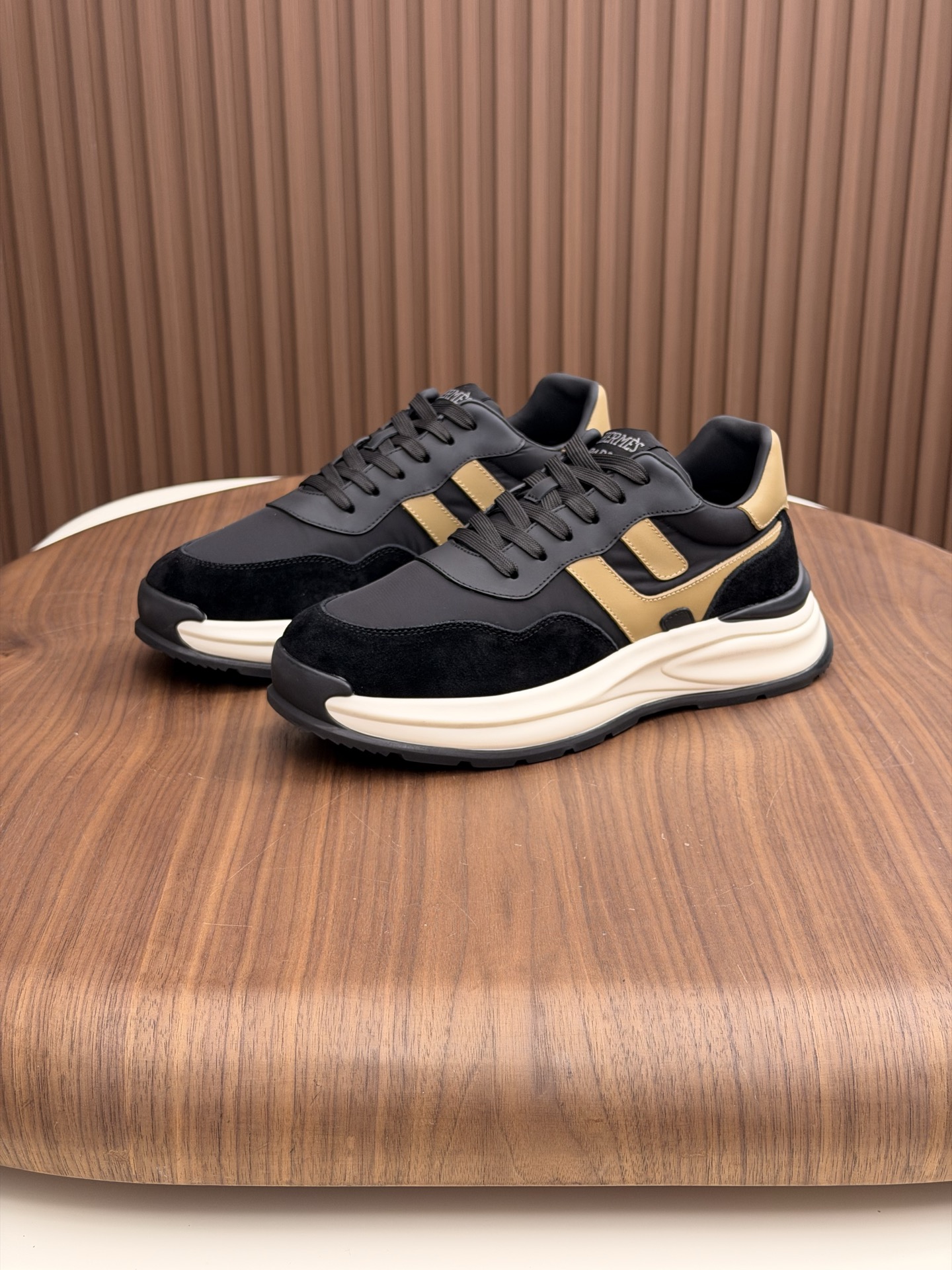 Moncler Style Leather Men's Shoes Men's Shoes Men's Shoes detail image 4 from source 783215