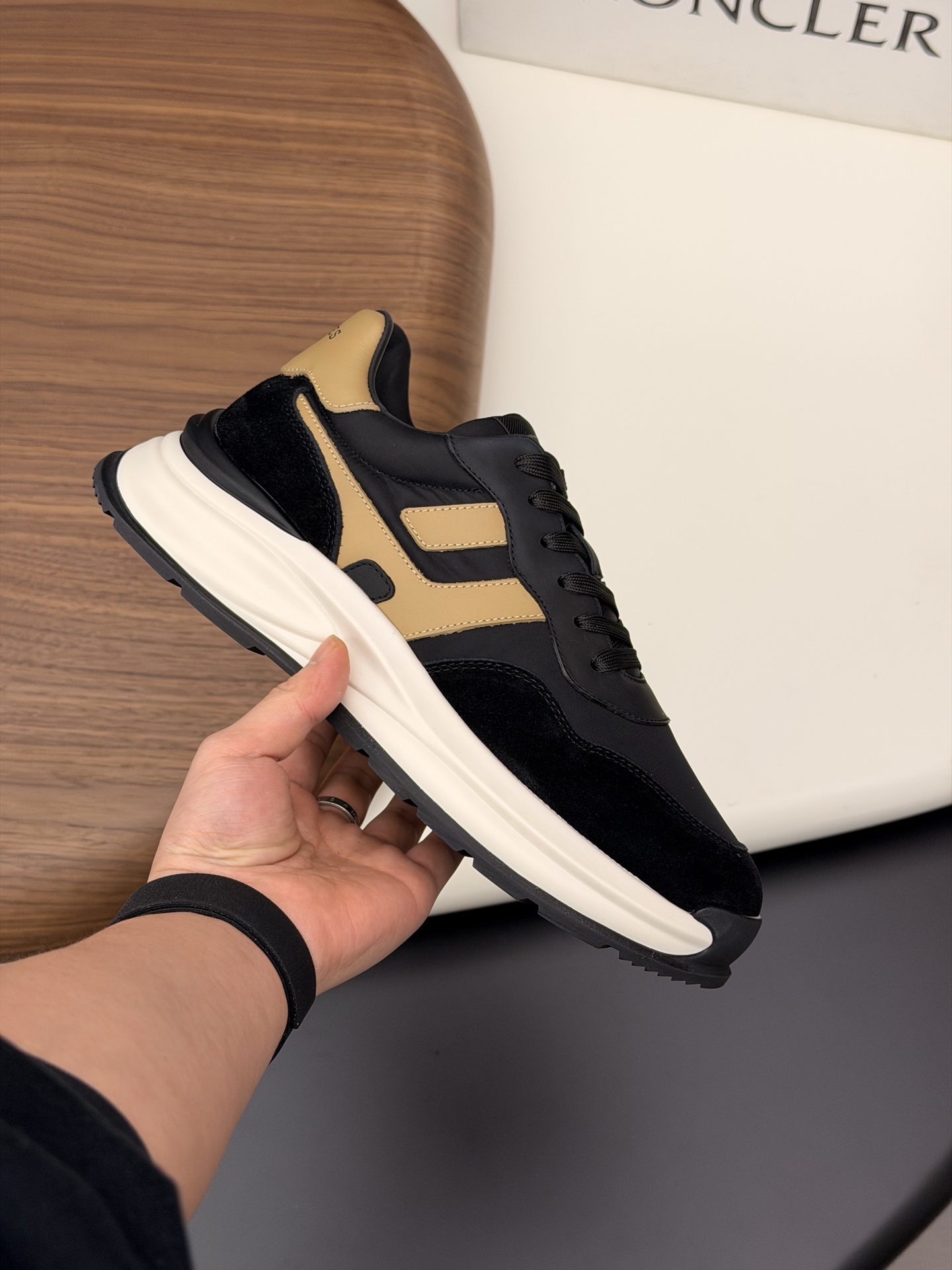 Moncler Style Leather Men's Shoes Men's Shoes Men's Shoes detail image 3 from source 783215
