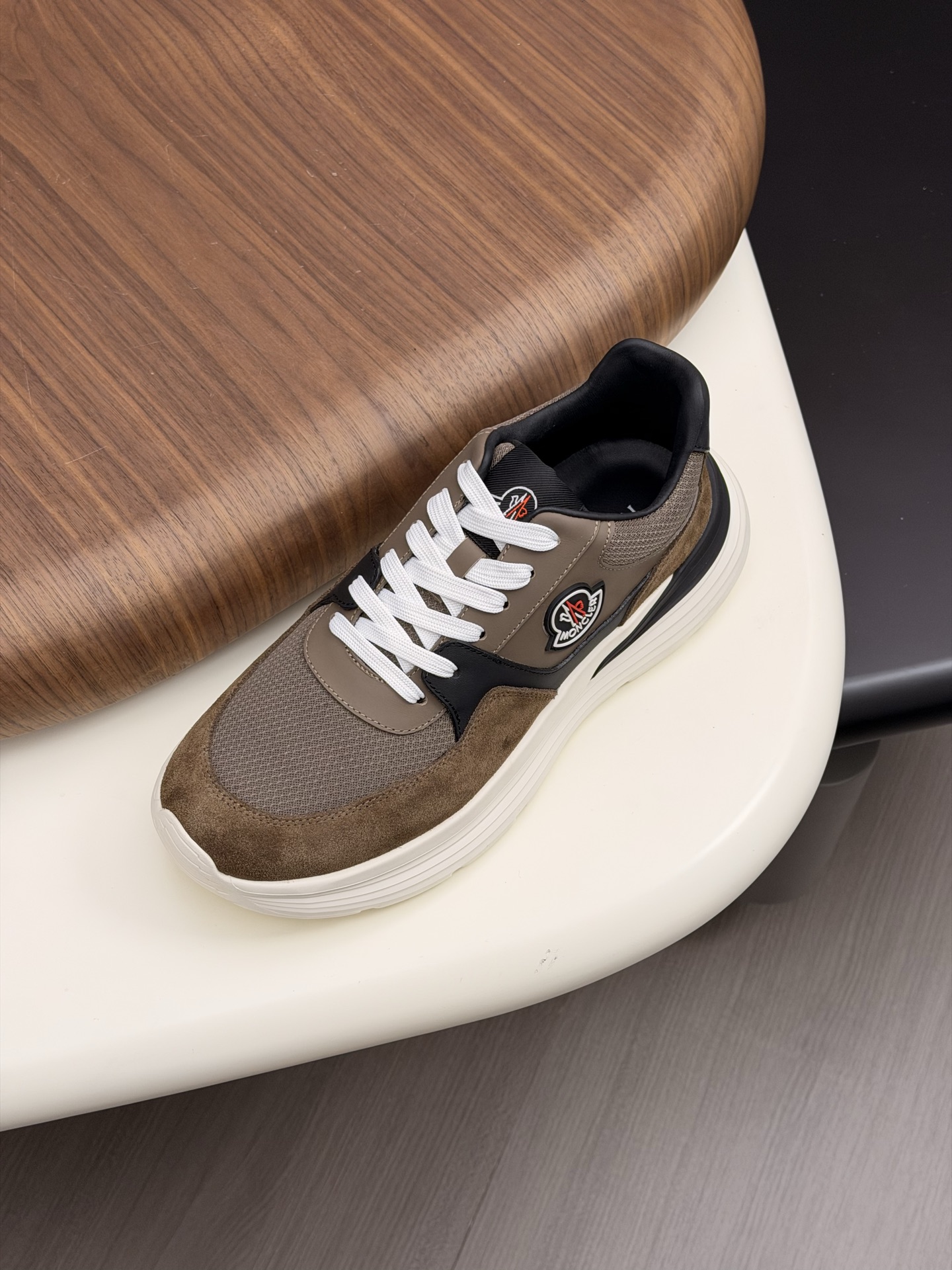 Moncler Style Leather Men's Shoes Men's Shoes Men's Shoes detail image 6 from source 783211