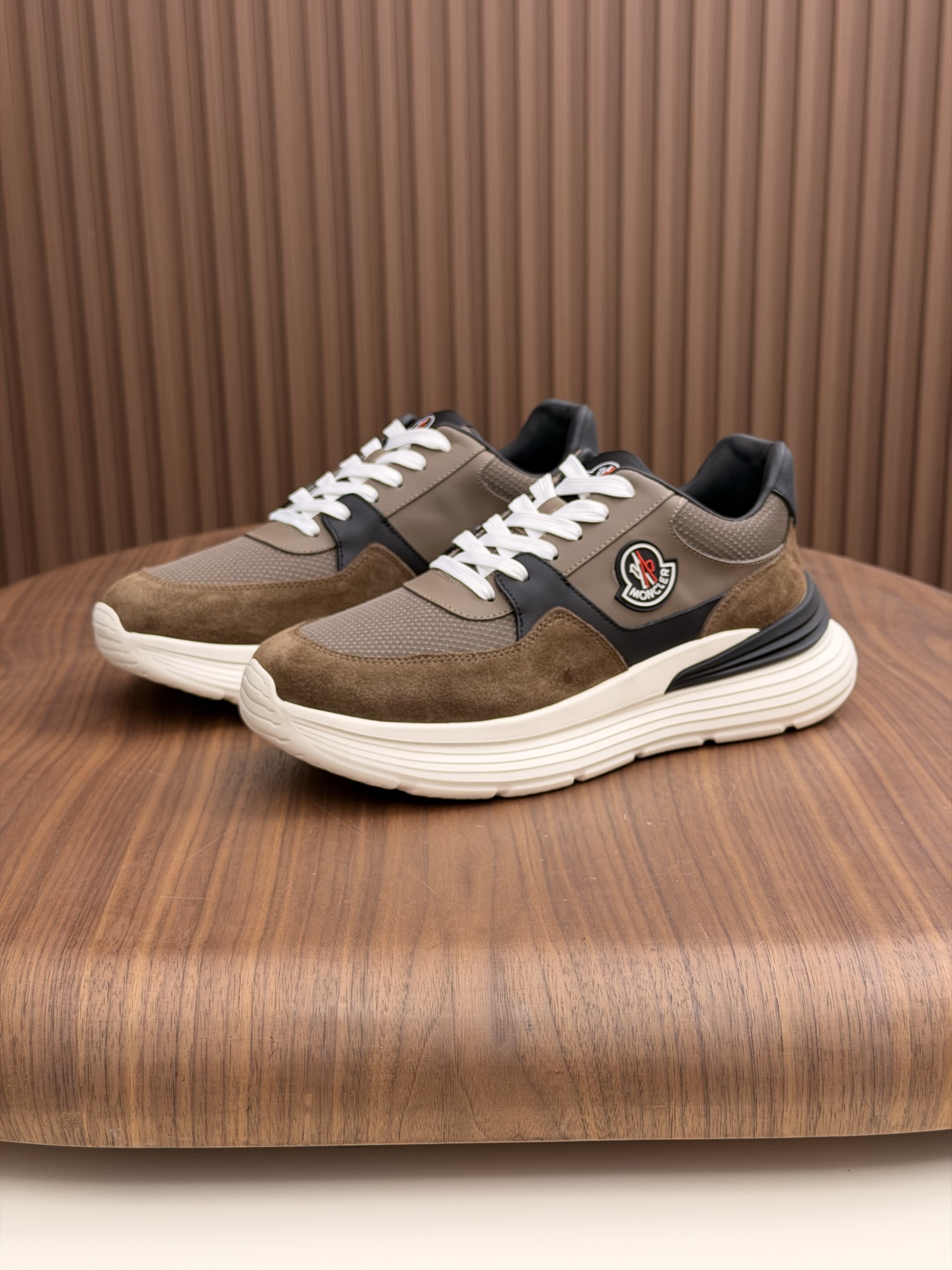 Moncler Style Leather Men's Shoes Men's Shoes Men's Shoes detail image 4 from source 783211