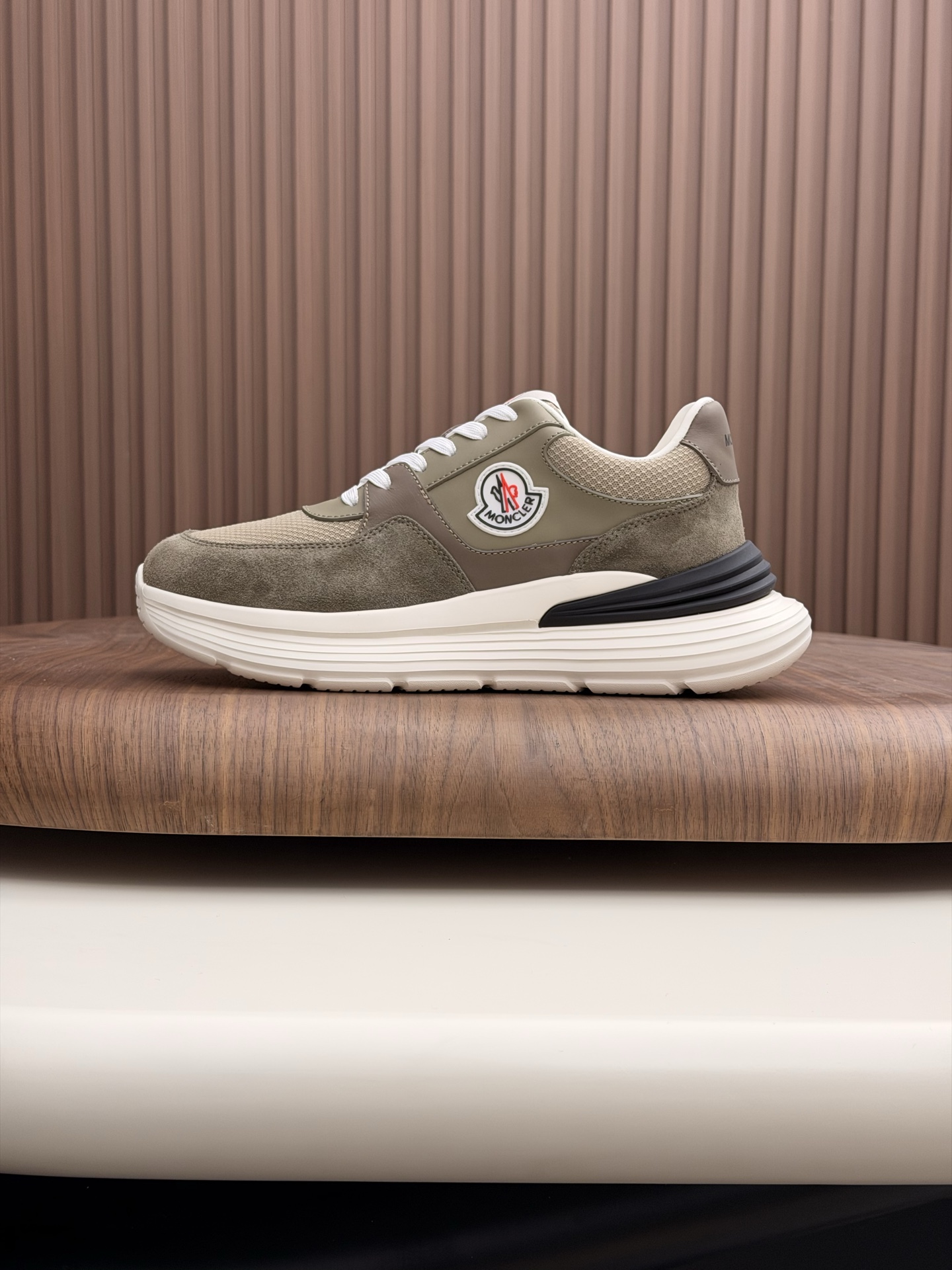 Moncler Style Leather Men's Shoes Men's Shoes Men's Shoes detail image 3 from source 783210