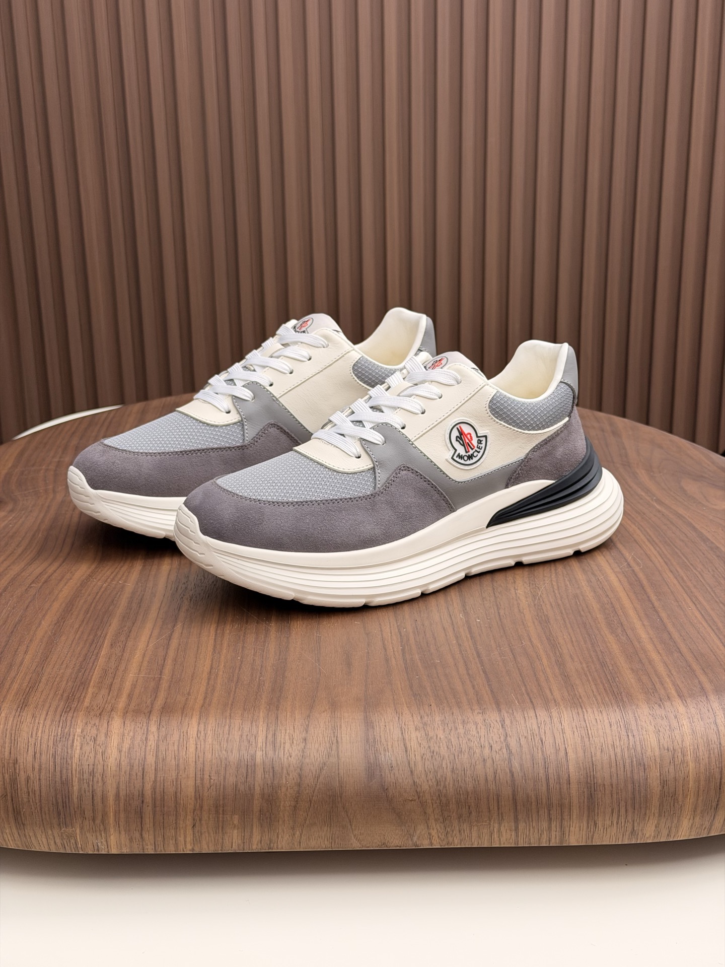 Moncler Style Leather Men's Shoes Men's Shoes Men's Shoes detail image 3 from source 783209