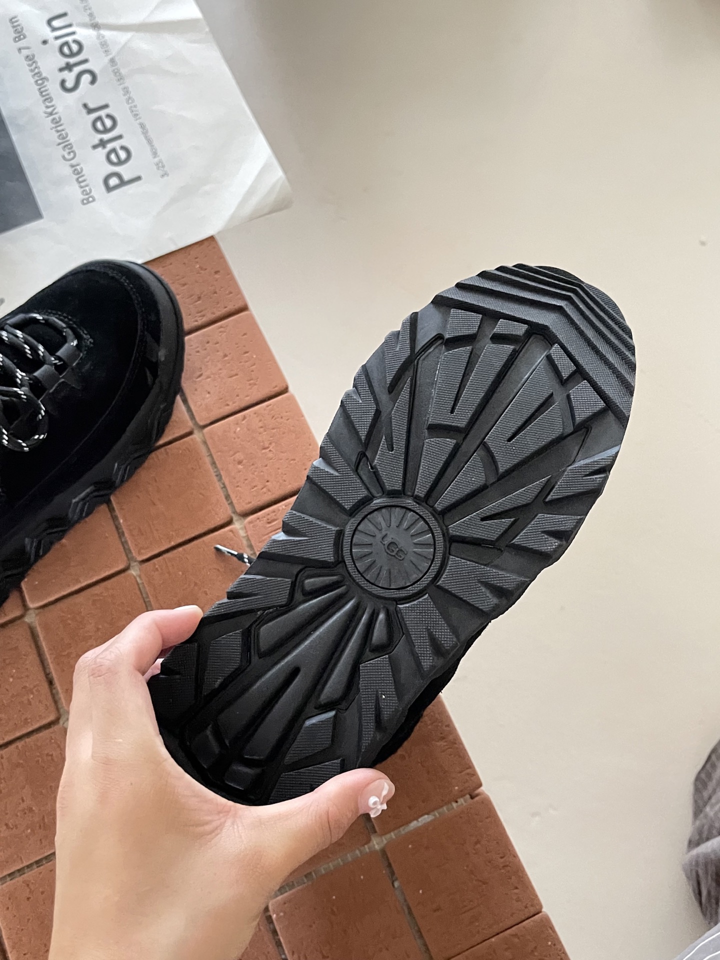 UGG I Territorial Cozy 情侣系带靴
户外鞋底与雪地靴的碰撞
UGG 特雷户外鞋
一