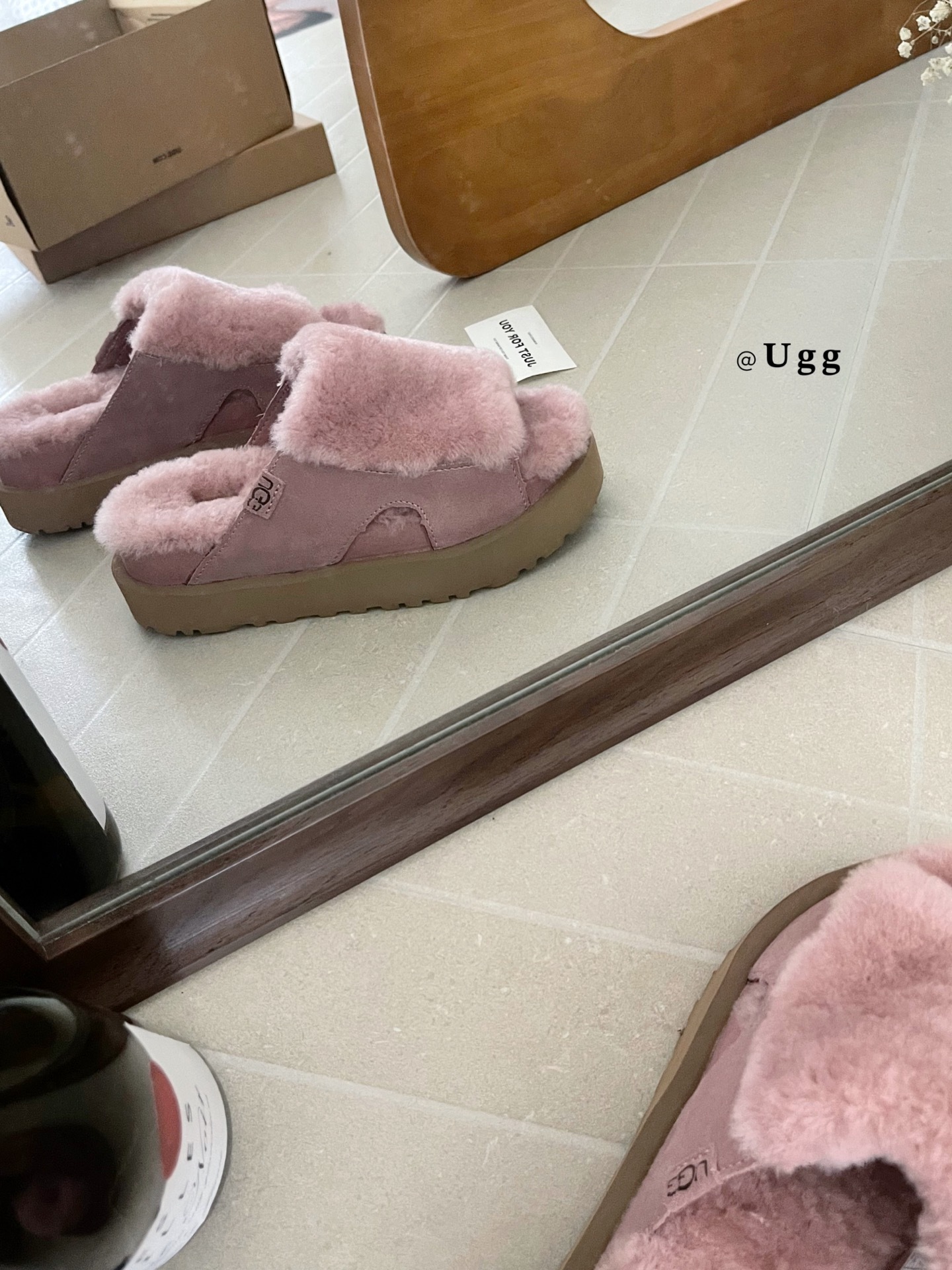 𝐔𝐠𝐠 | 巴约娜拖鞋UGG 新款拖鞋已上线UGG羊毛🦙拖丨舒适感太绝这波毛毛拖直接拿捏松弛感翻毛皮+软