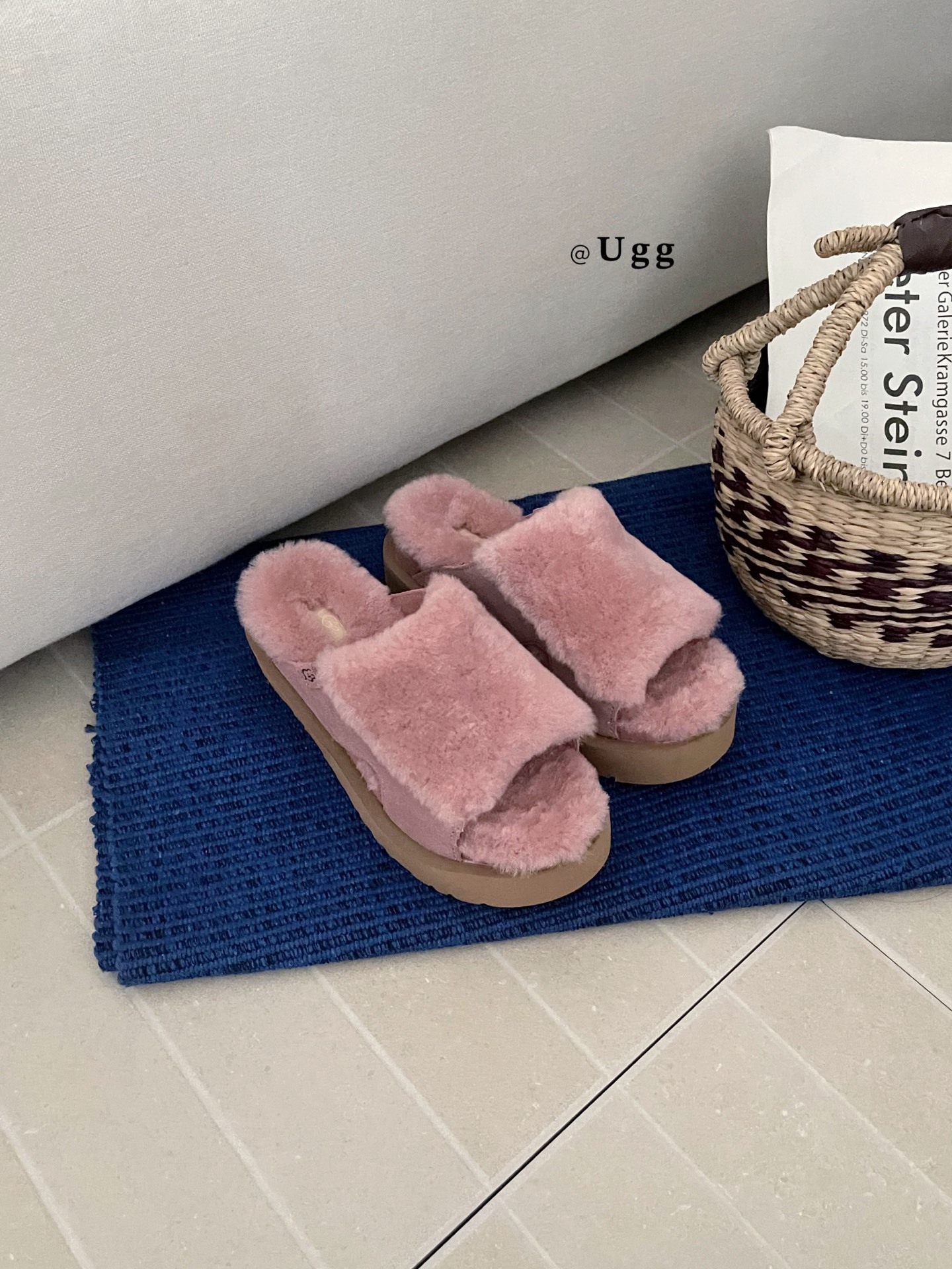 𝐔𝐠𝐠 | 巴约娜拖鞋UGG 新款拖鞋已上线UGG羊毛🦙拖丨舒适感太绝这波毛毛拖直接拿捏松弛感翻毛皮+软