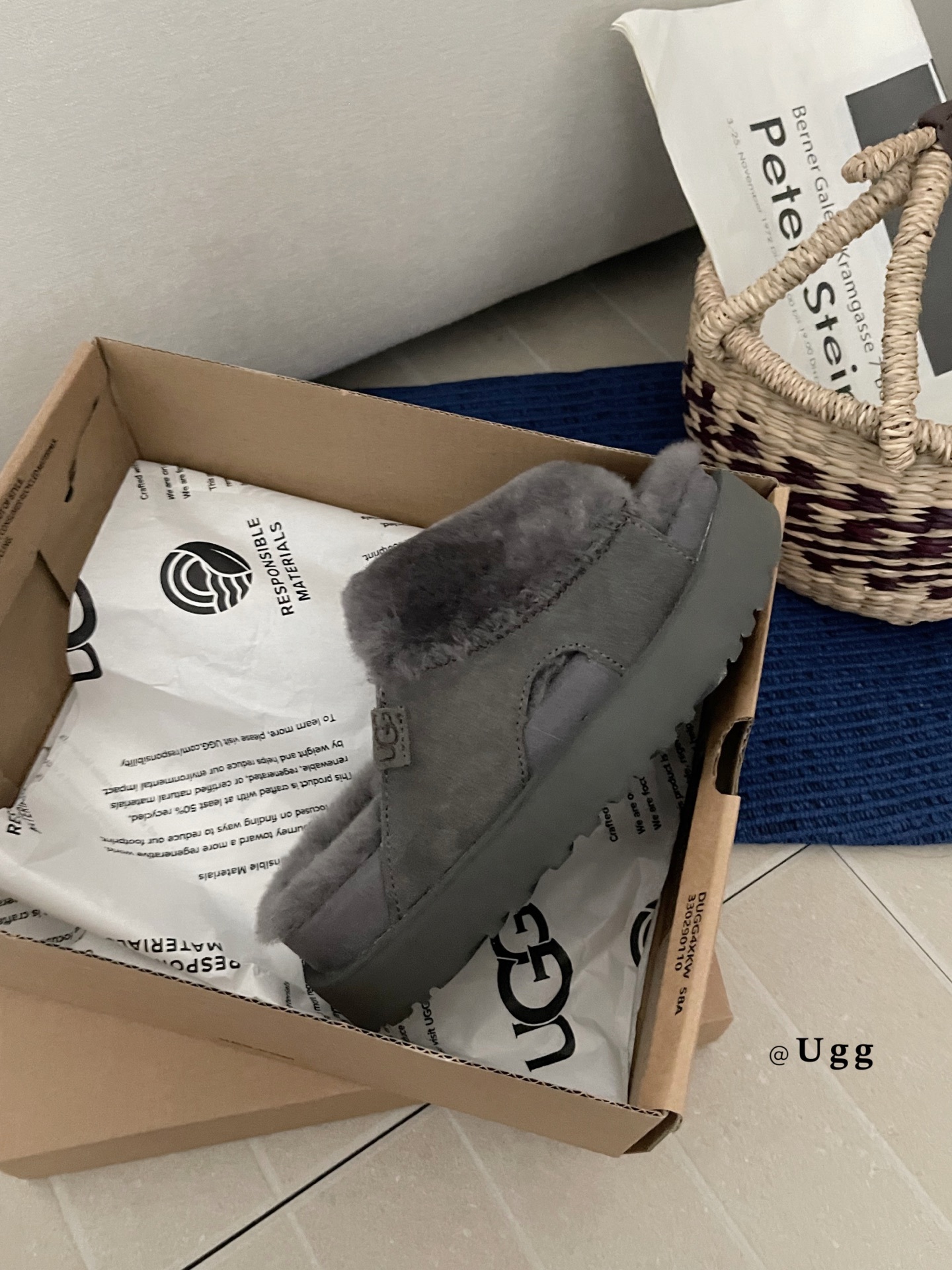 𝐔𝐠𝐠 | 巴约娜拖鞋UGG 新款拖鞋已上线UGG羊毛🦙拖丨舒适感太绝这波毛毛拖直接拿捏松弛感翻毛皮+软