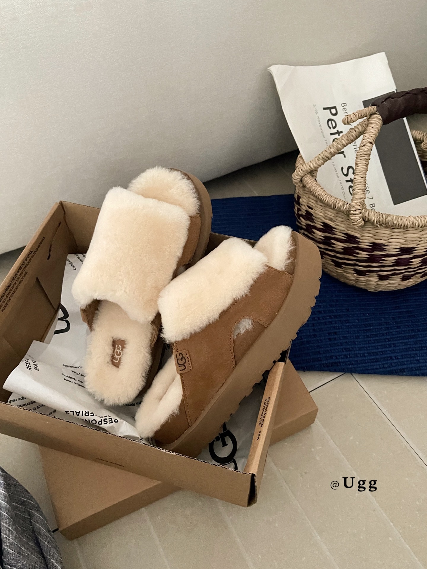 𝐔𝐠𝐠 | 巴约娜拖鞋UGG 新款拖鞋已上线UGG羊毛🦙拖丨舒适感太绝这波毛毛拖直接拿捏松弛感翻毛皮+软
