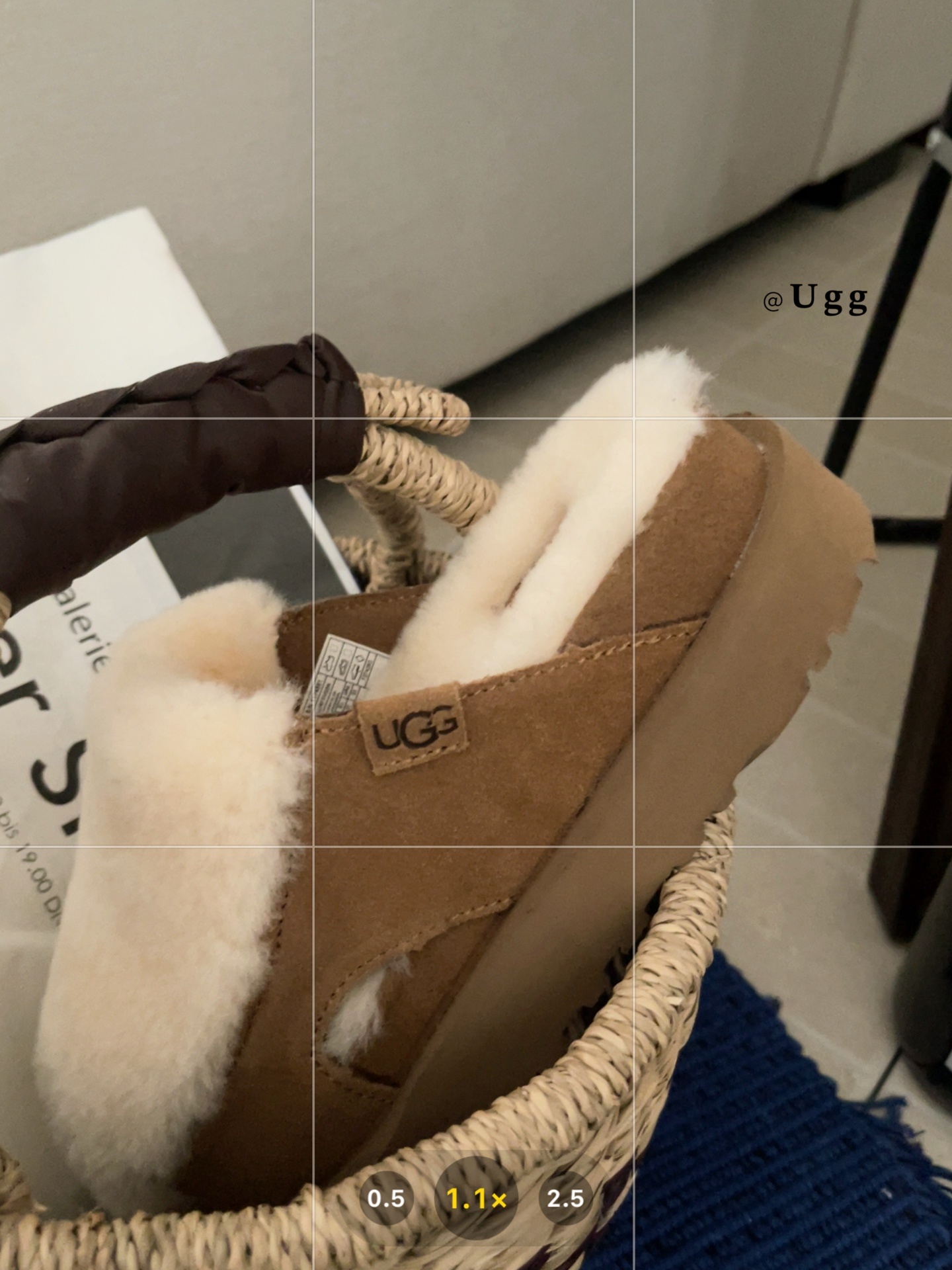 𝐔𝐠𝐠 | 巴约娜拖鞋UGG 新款拖鞋已上线UGG羊毛🦙拖丨舒适感太绝这波毛毛拖直接拿捏松弛感翻毛皮+软