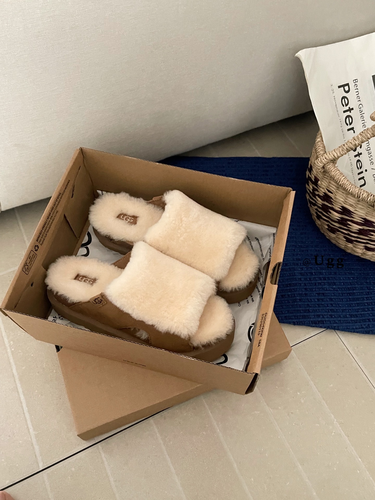 𝐔𝐠𝐠 | 巴约娜拖鞋UGG 新款拖鞋已上线UGG羊毛🦙拖丨舒适感太绝这波毛毛拖直接拿捏松弛感翻毛皮+软