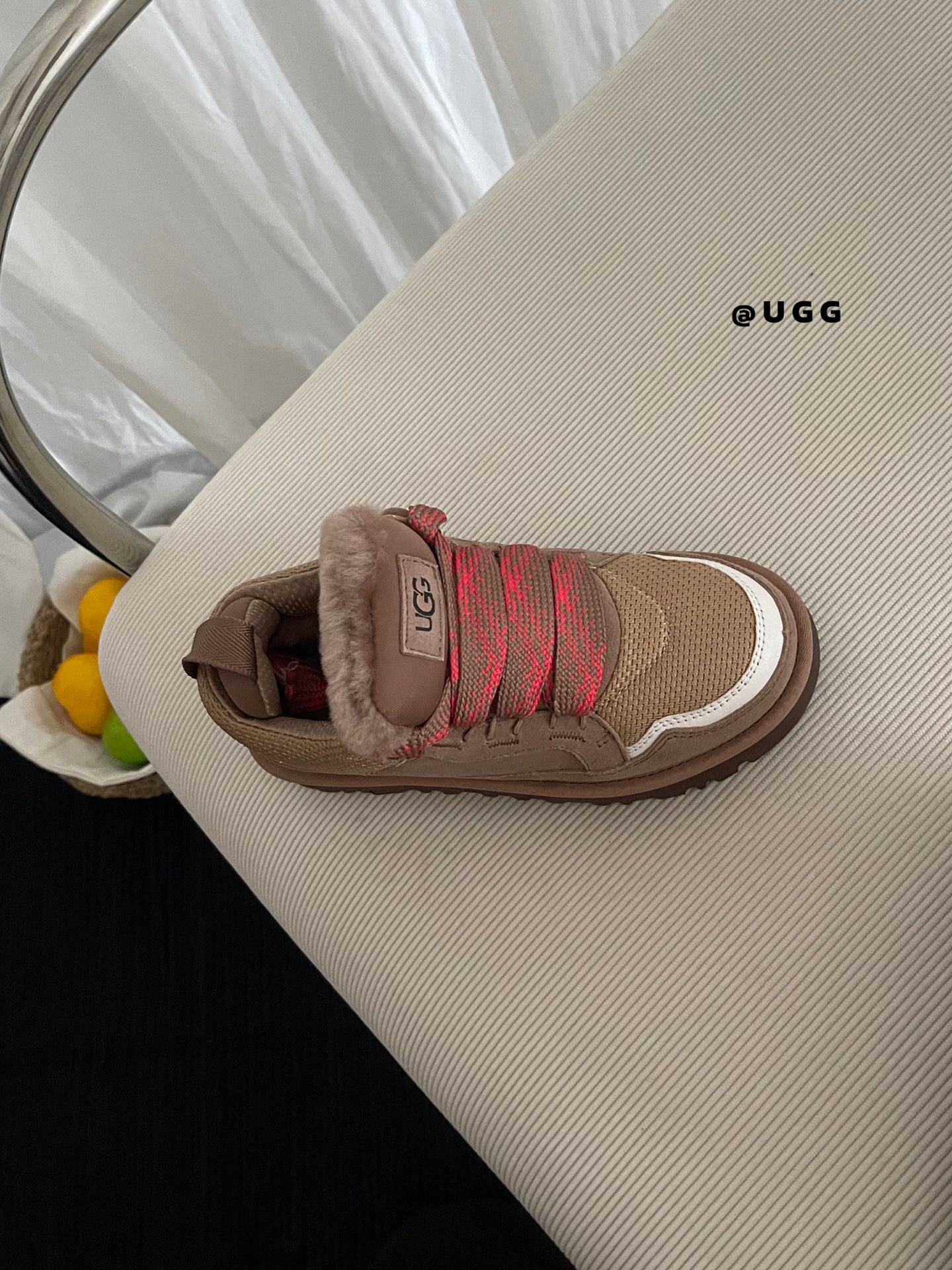 𝐔𝐆𝐆|梅尔低帮休闲鞋 双色拼接鞋带增添造型复古质感羊毛内里搭配轻翼科技大底 舒适透气超大号加垫鞋舌Ma