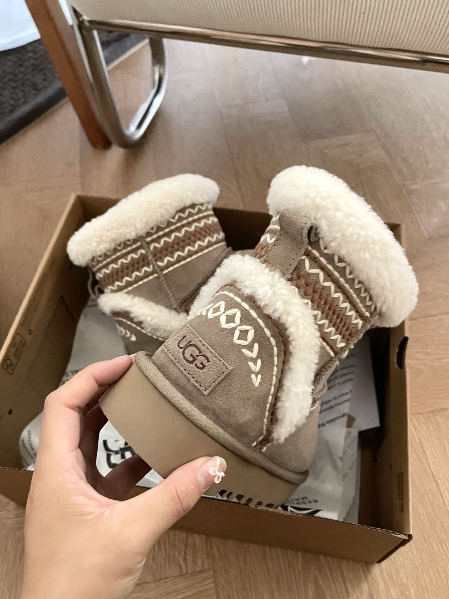 𝐔𝐠𝐠 ｜阿瑟森复古民族风靴❄️秋冬新款 Holiday-阿瑟森款复古街潮 茸軟秋冬自在休闲 多场景穿搭
