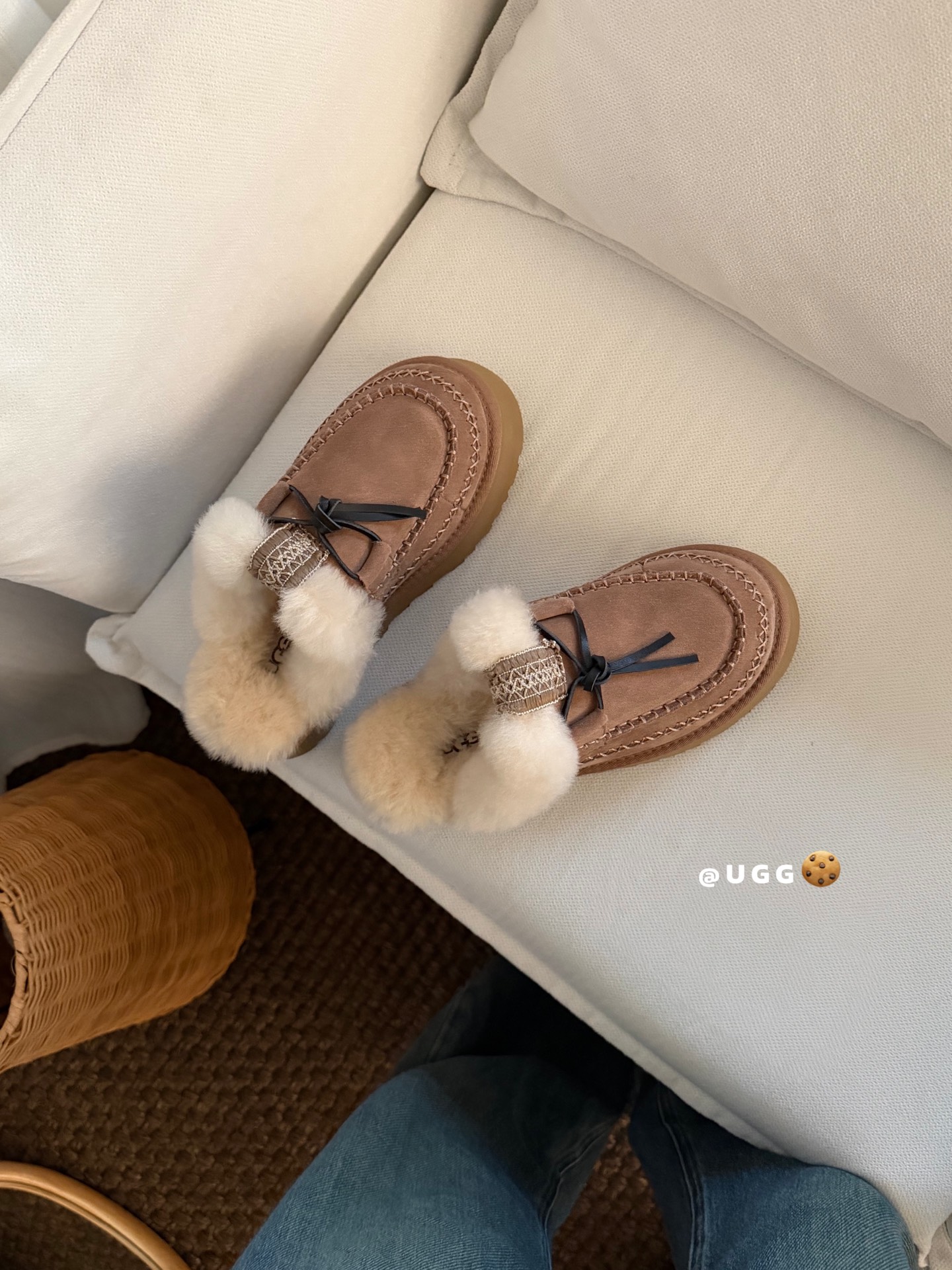 🔥UGG｜蒂茨库特托鞋鞋面牛翻皮 手工缝线 很有心意❤️虽然是拖鞋 但保暖性很好 羊毛也是超级柔软的！S