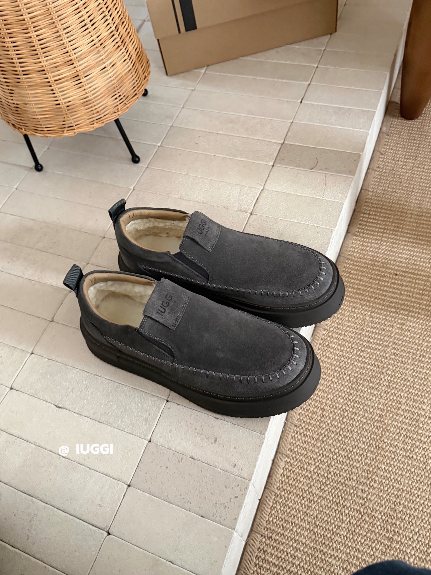 NO:639664,rock ash,19860909岩石灰,,Men's shoes