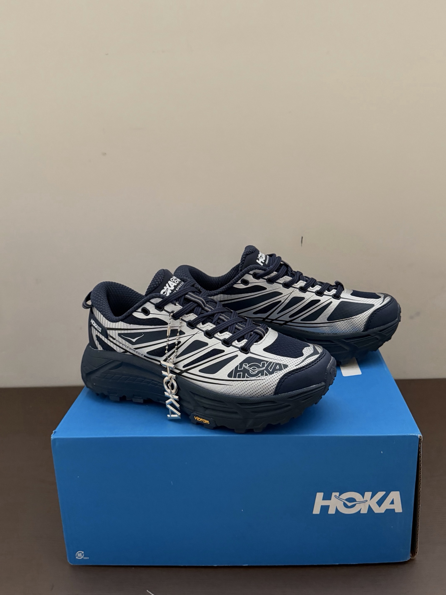NO:868681,Dark silver details. Size36 - 44 (couple size), casual shoes/sports shoes, sneakers19860909暗夜银细节. Size36 - 44（情侣码）,休闲鞋/运动鞋,sneakers,Women's Shoes