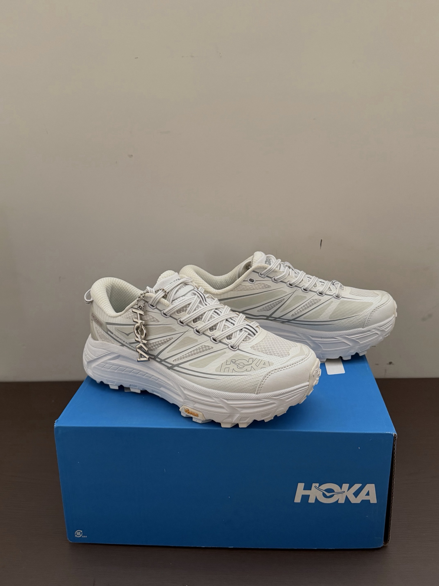 NO:868687,White and gray details. Size36 - 44 (couple size), casual shoes/sports shoes, sneakers19860909白灰色细节. Size36 - 44（情侣码）,休闲鞋/运动鞋,sneakers,Women's Shoes