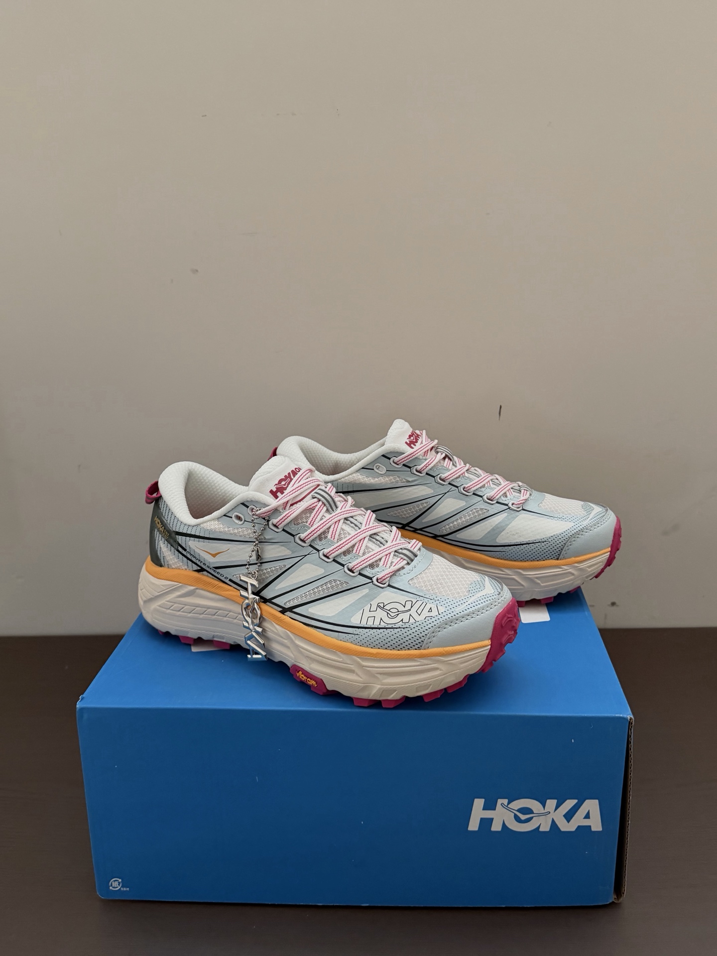 NO:868653,White and blue details. Size36 - 44 (couple size), casual shoes/sports shoes, sneakers19860909白蓝色细节. Size36 - 44（情侣码）,休闲鞋/运动鞋,sneakers,Women's Shoes