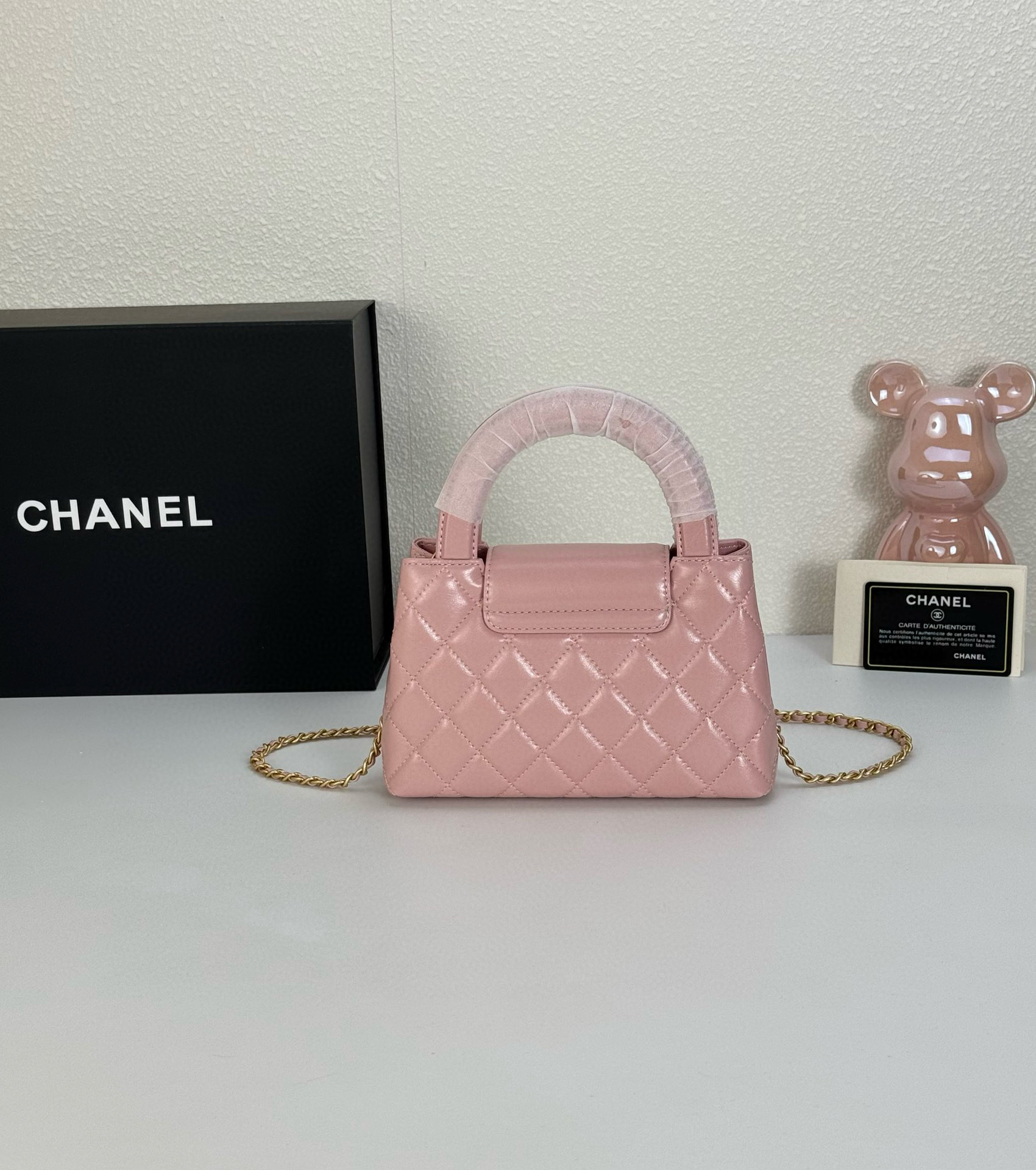 Chanel 23/24 Pink Leather Top Handle Bag, 20cm 3 i1742366542438 7137 0 1