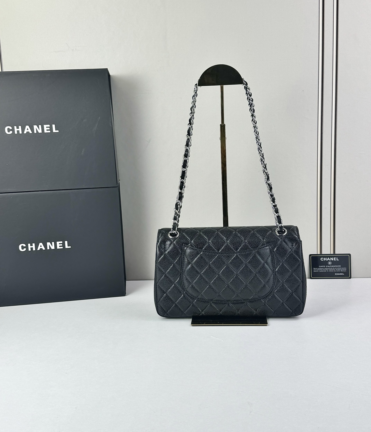 CHANEL Classic 25CF 鱼子酱浅 金扣经典简约大气 优雅永不过时 小牛皮细颗粒鱼子酱外观