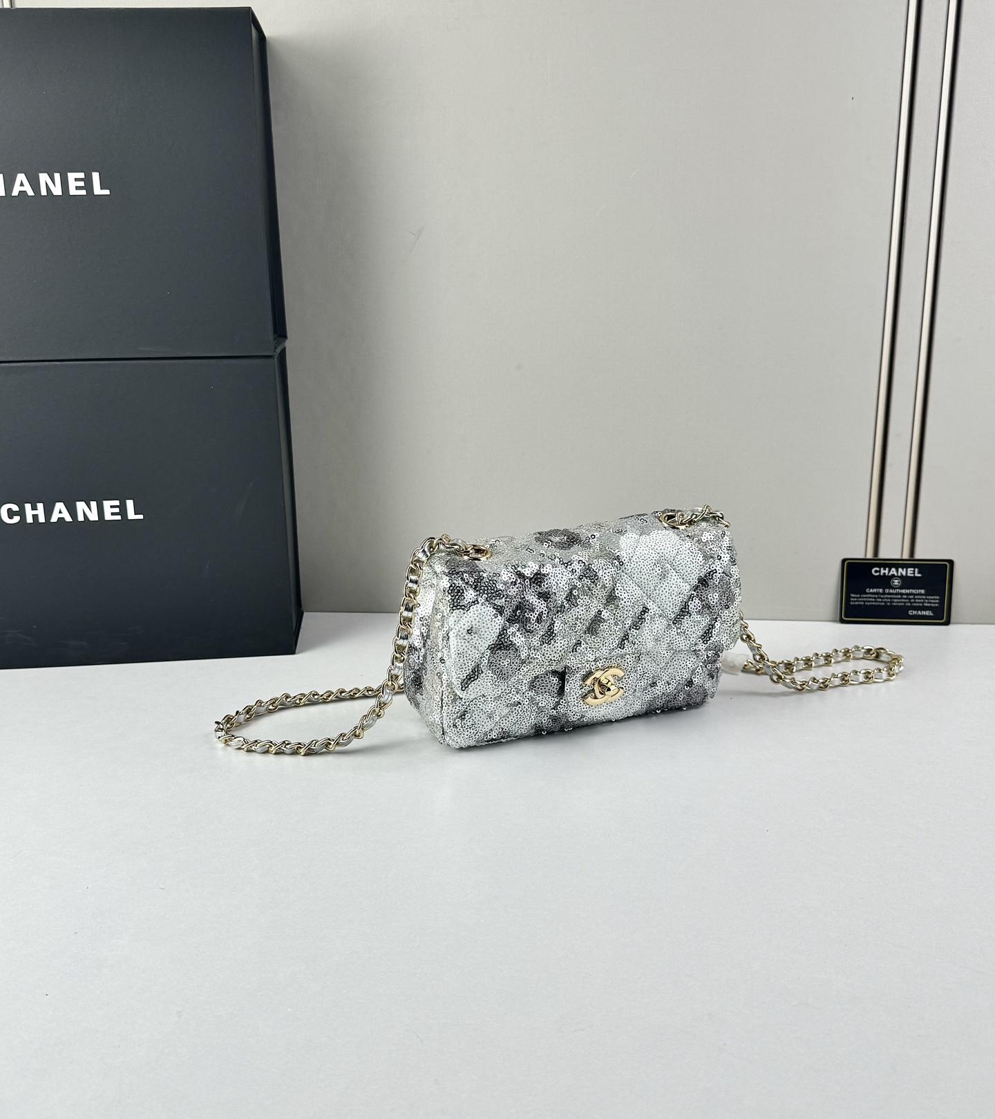 香奈儿CHANEL亮片CF链条包百搭经典 精致的一只真的超级无敌巨可爱仙气满满 小姐姐日常必入款款号:1