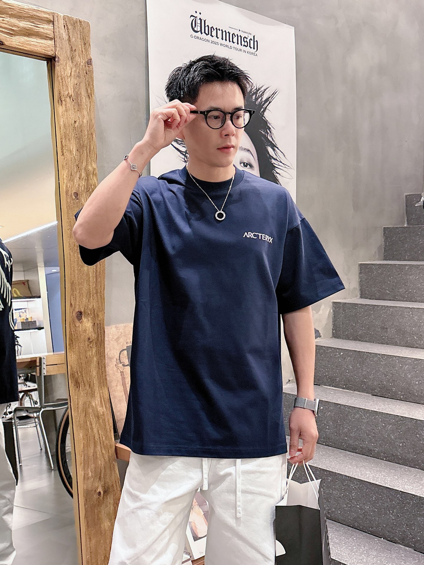 NO:846244,1996 spring and summer new style short-sleeved color black white blue luminous technology size M-3xl.,, T-shirt,198609091996春夏新款短袖  颜色 黑 白 兰 夜光工艺 码数M-3xl.,,T-shirt,,Men's clothing