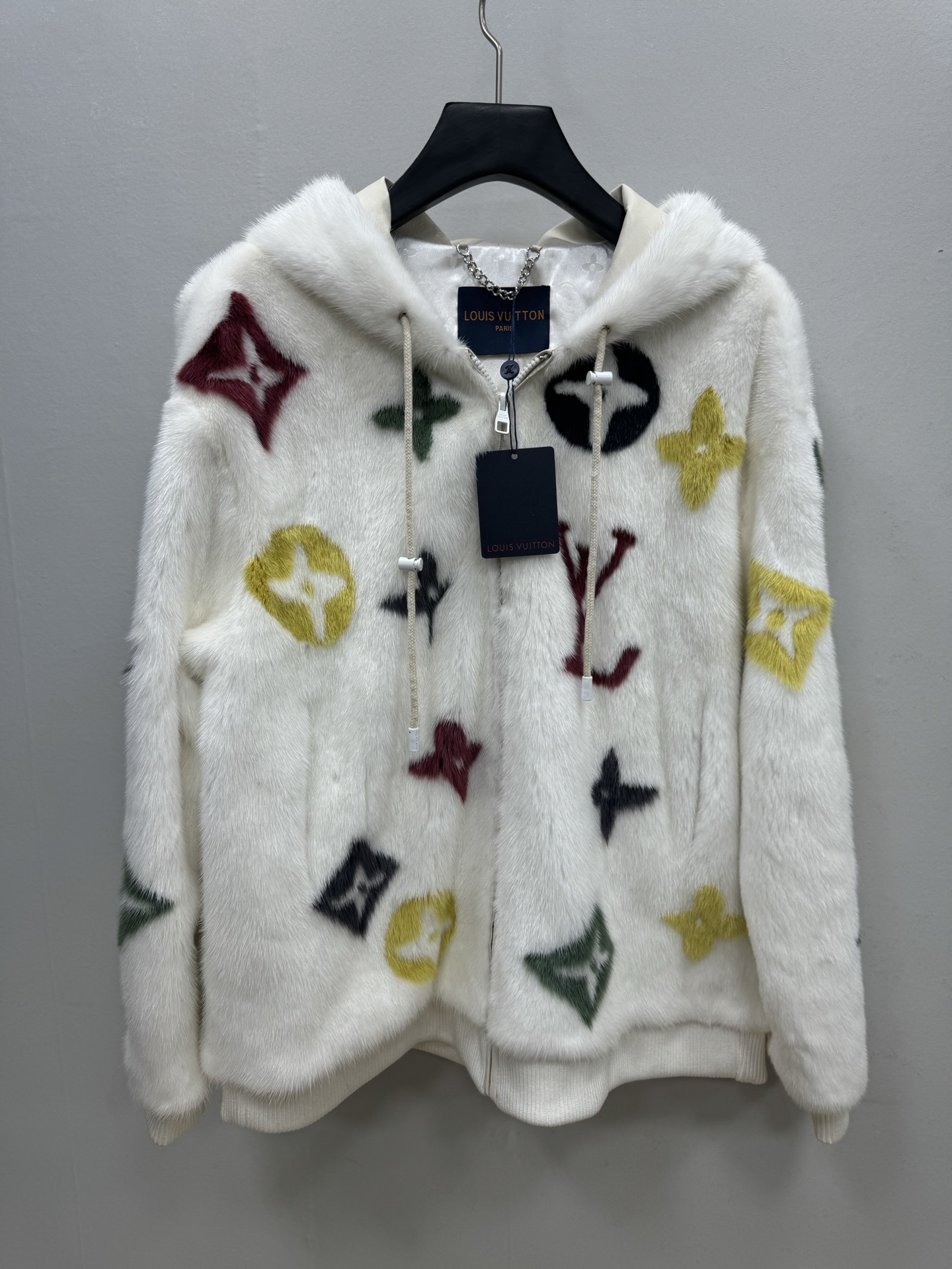 NO:677632,Colorful old flower all over printed mink fur coat 46 48 50 52 54 56,Louis Vuitton-clothing,louis vuitton,jackets & coats,19860909彩色老花满印水貂毛皮草外套 46 48 50 52 54 56,路易威登-服装,louis vuitton,jackets & coats,,Women's clothing