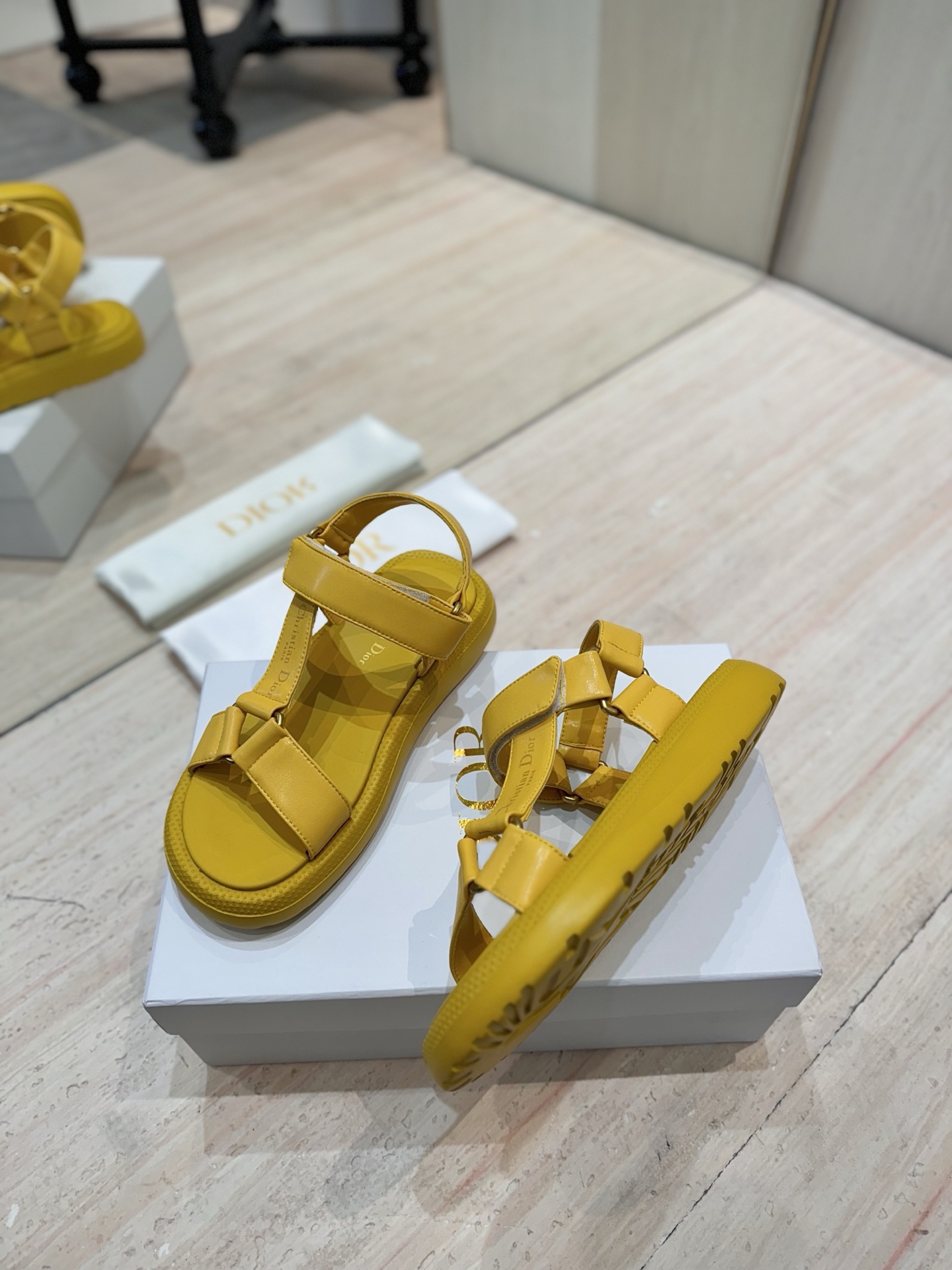 Dior Riviera D-Wave Yellow Leather Sandals CD Logo Flat Platform Shoes 5 i1742727221682 6529 0 3