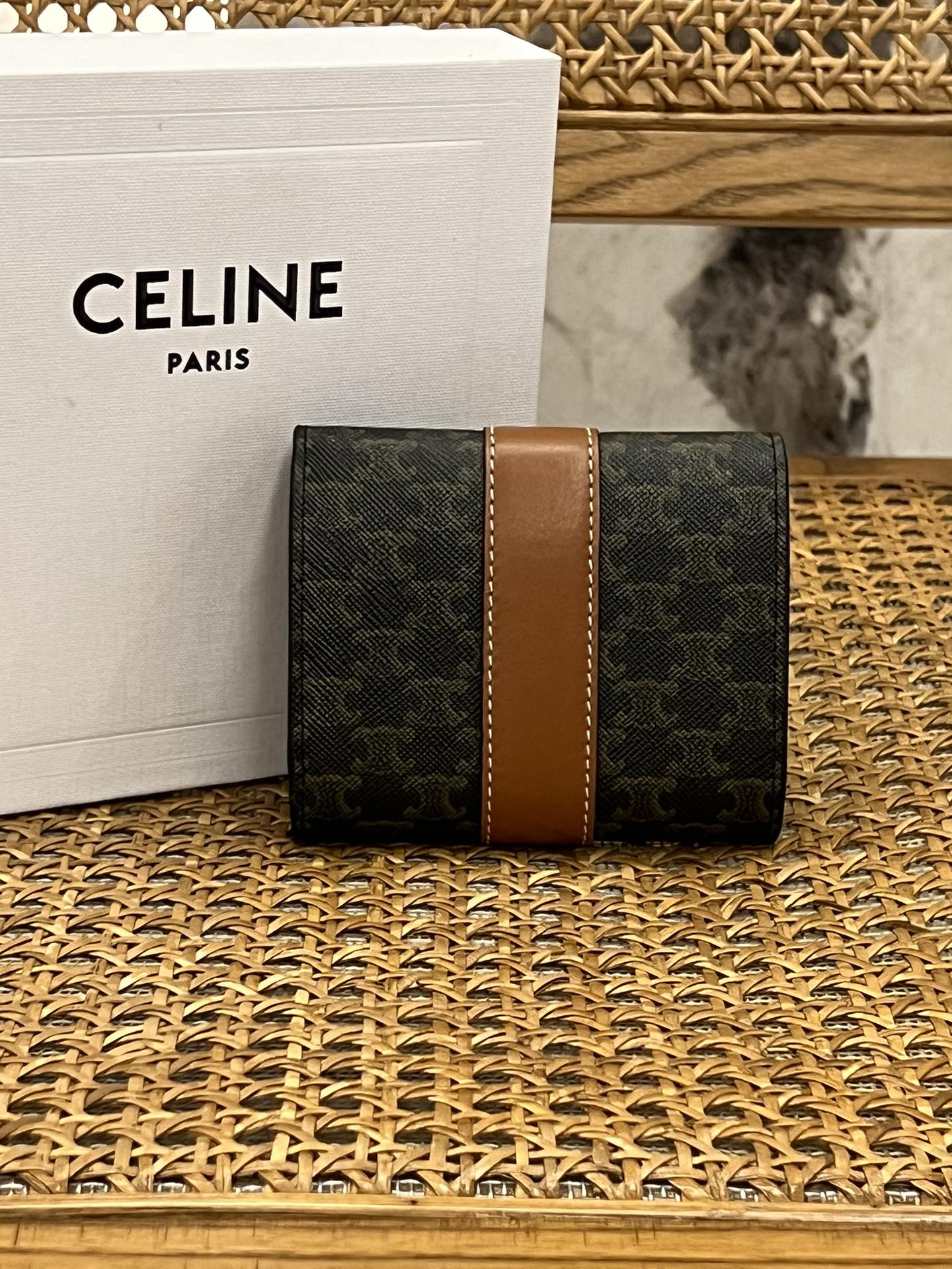 [Celine Wallets]Small logo printed sheep leather three-fold walletSnap flip
