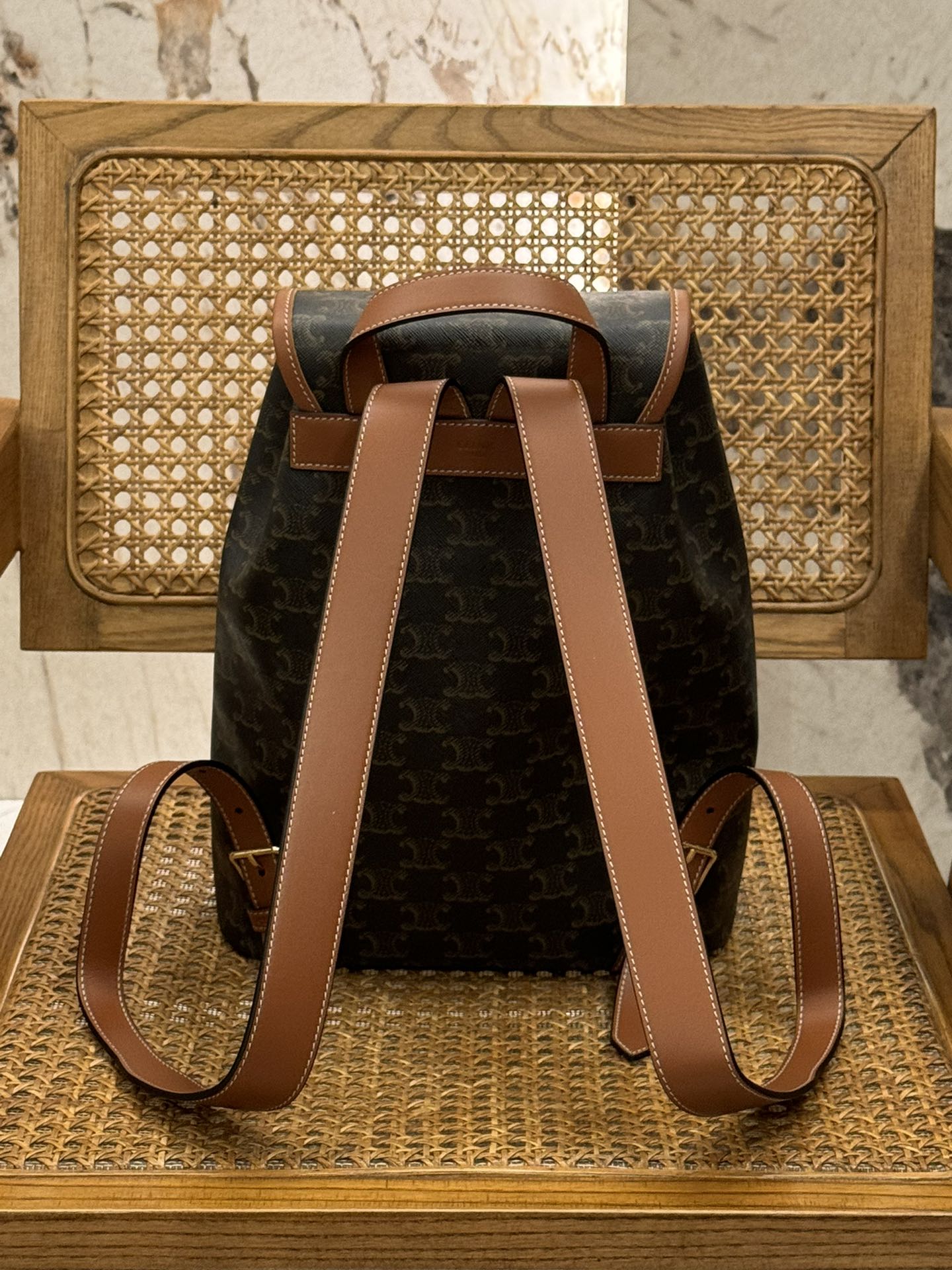 [Backpacks]CELINEFOLCO logo-print cowhide leather medium backpackThis model
