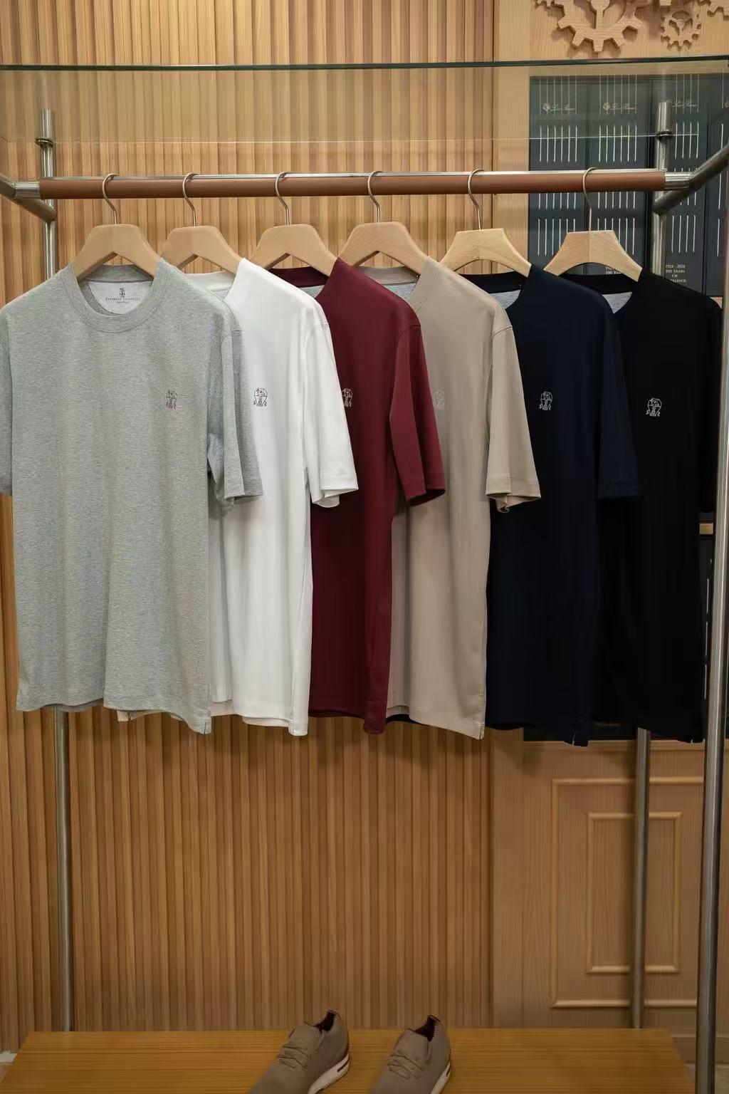 LP Mini Logo Embroidered Crew Neck T-shirt