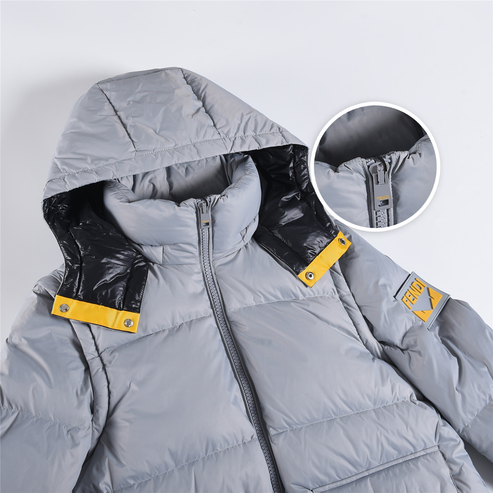 #正品级:FENDI FW25 秋冬新品休闲轻奢连帽【可卸帽】羽绒服男女款#F03# 𝗦𝗶𝘇𝗲:𝟰𝟴#