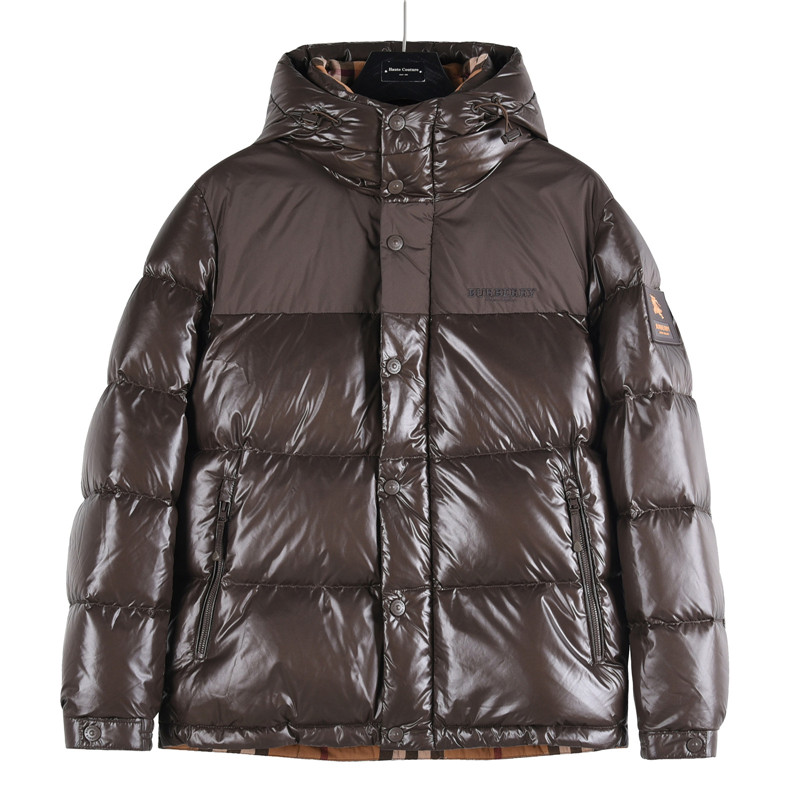 #正品级：𝗕𝘂𝗿𝗯𝗲𝗿𝗿𝘆博柏利 /巴宝莉 秋冬新品经典双拼字母徽章时尚连帽羽绒服男女款#B05# 𝗦𝗶