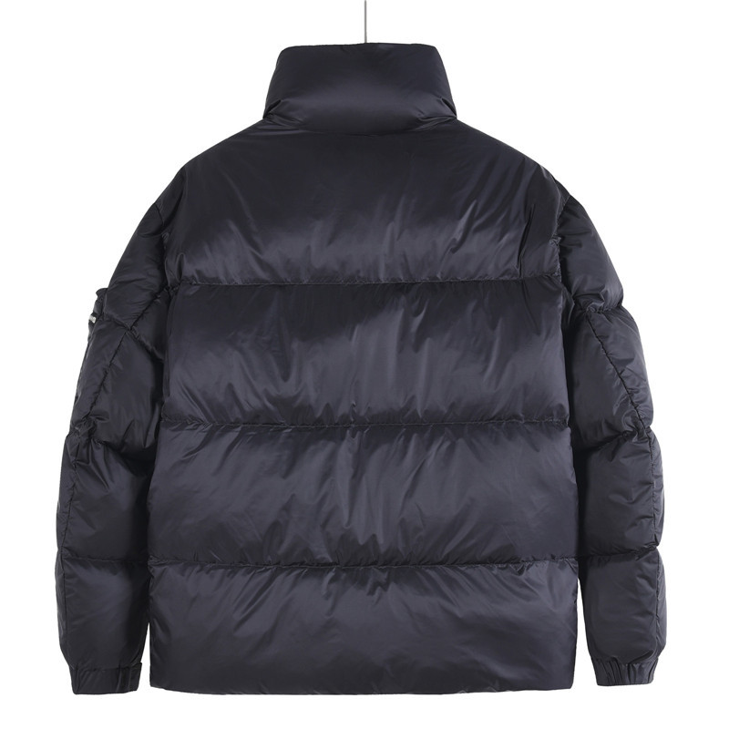 #正品级:𝑷𝒓𝒂𝒅𝒂|普拉达𝑭𝑾25 秋冬新品轻奢休闲立领羽绒服男女款## 𝑺𝒊𝒛𝒆:𝟰𝟴# 𝟱𝟬# 𝟱