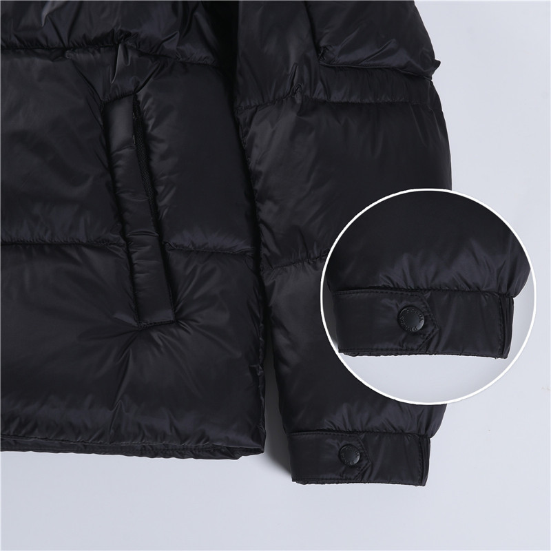 #正品级:𝑷𝒓𝒂𝒅𝒂|普拉达𝑭𝑾25 秋冬新品轻奢休闲立领羽绒服男女款## 𝑺𝒊𝒛𝒆:𝟰𝟴# 𝟱𝟬# 𝟱