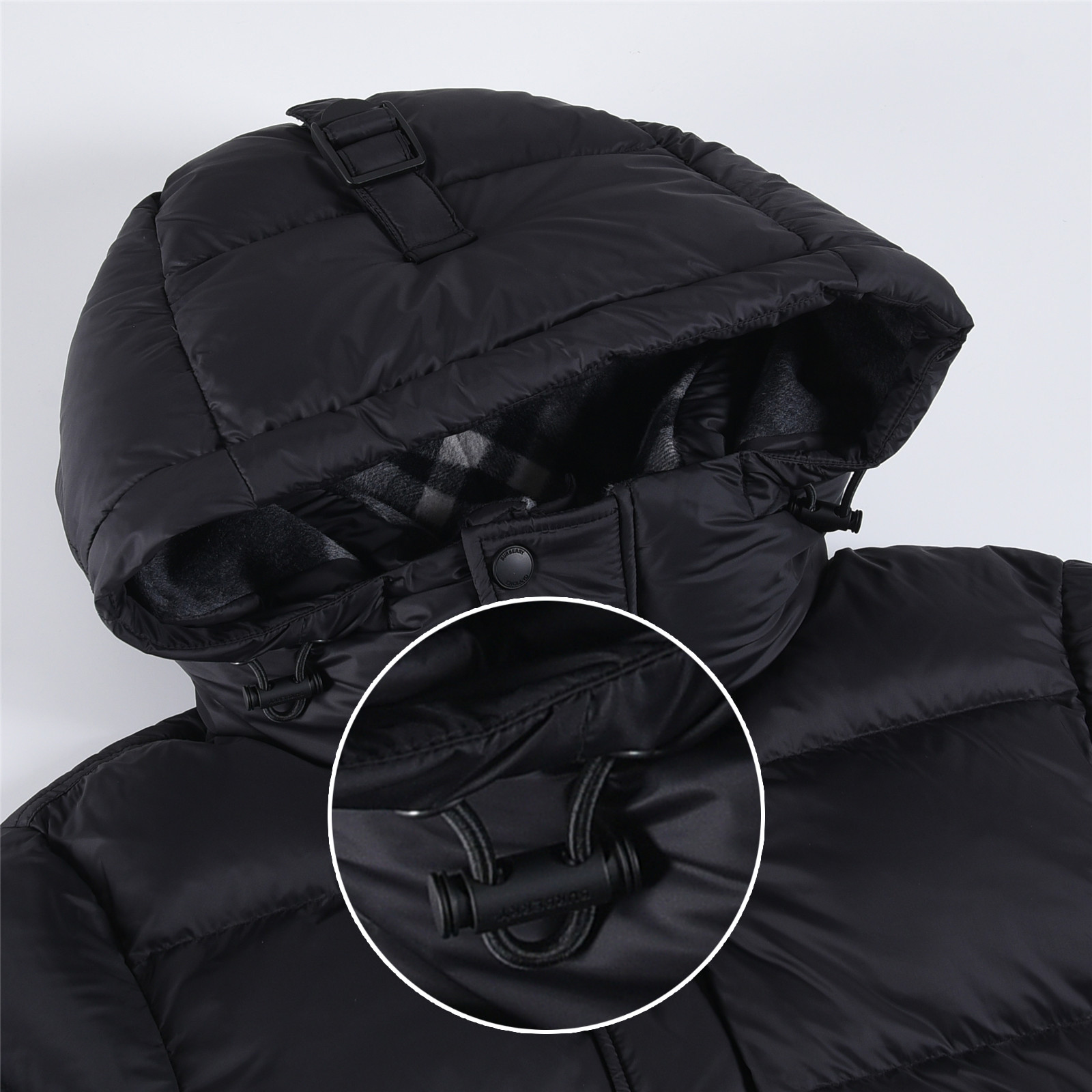 #正品级：𝗕𝘂𝗿𝗯𝗲𝗿𝗿𝘆博柏利 /巴宝莉 FW25 秋冬新品锦纶纯色时尚连帽羽绒服男女款#B06# 𝗦