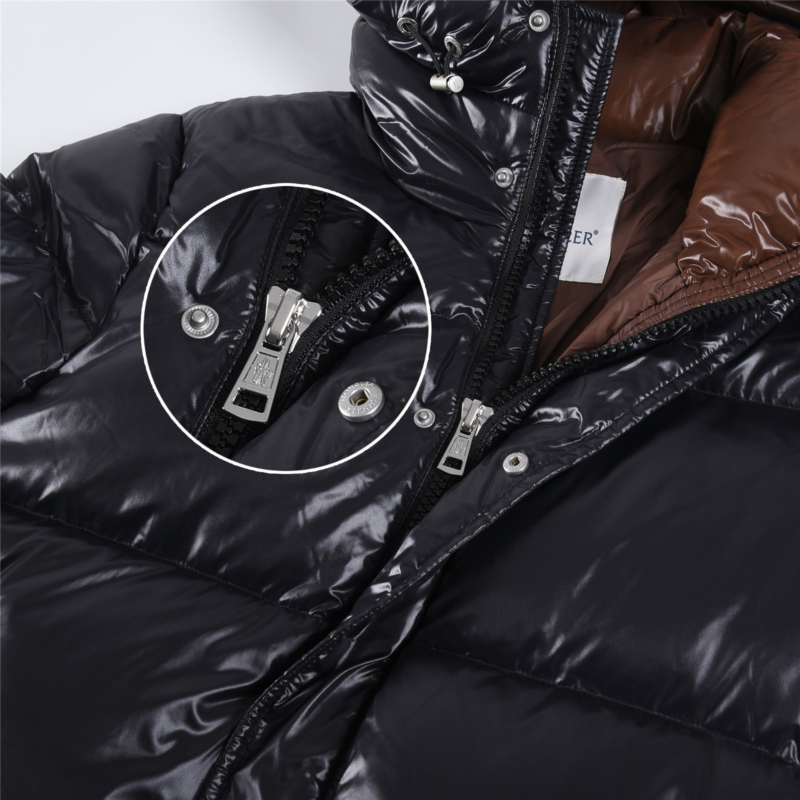 #正品级:𝑴𝒐𝒏𝒄𝒍𝒆𝒓|蒙口 /盟可睐 25𝒔𝒔 Parana 秋冬新品大标连帽面包服,轻奢时尚明星经