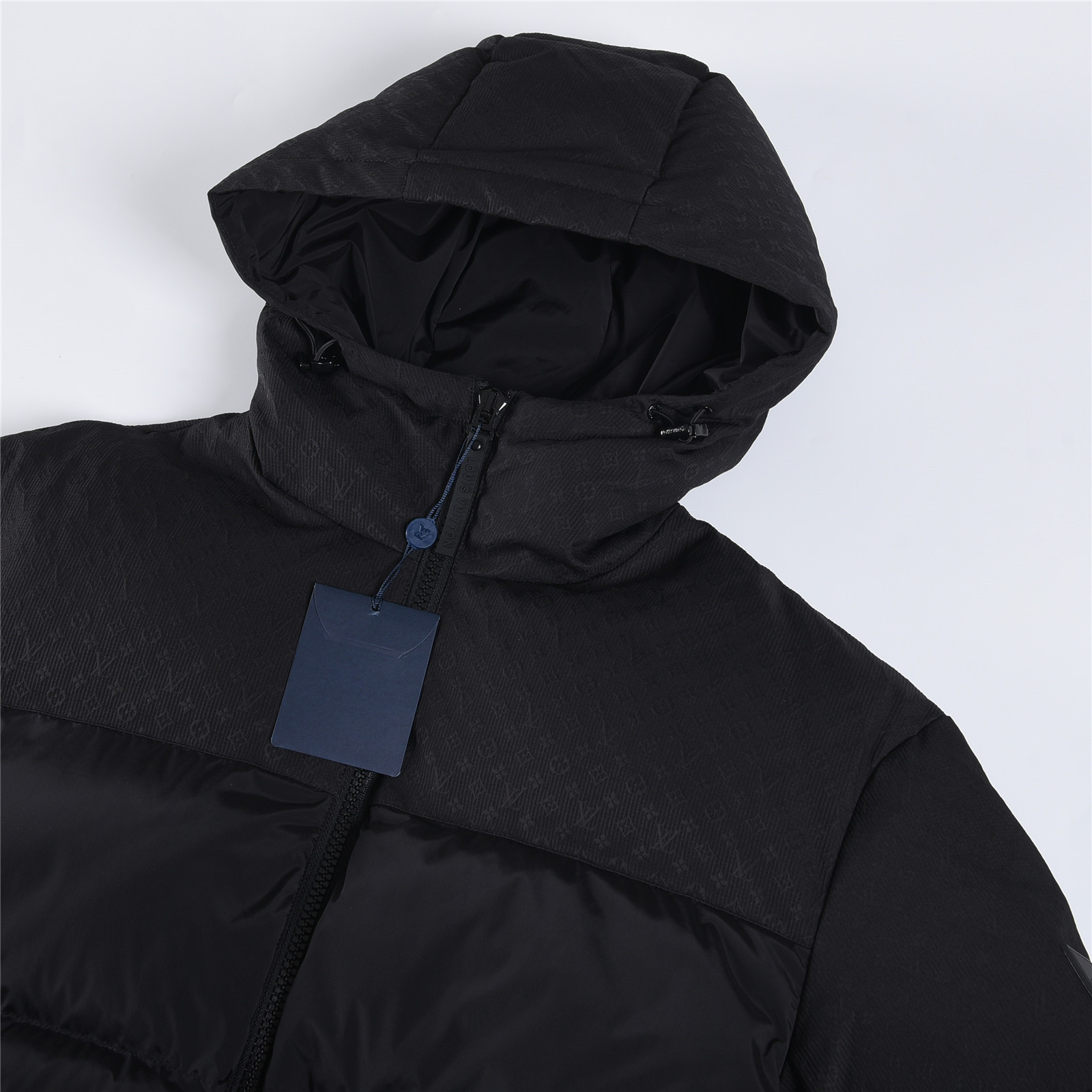 #正品级：𝐋𝐨𝐮𝐢𝐬 𝐕𝐮𝐢𝐭𝐭𝐨𝐧｜路易威登 Ecodown FW25 双拼压纹老花𝐋𝐨𝐠𝐨 混合面料