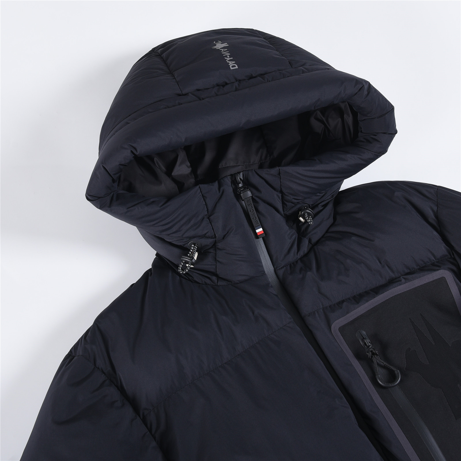 #正品级:𝑴𝒐𝒏𝒄𝒍𝒆𝒓|蒙口 /盟可睐 25𝒔𝒔 Mandres 秋冬新品哑面多功能高端滑雪服连帽时尚