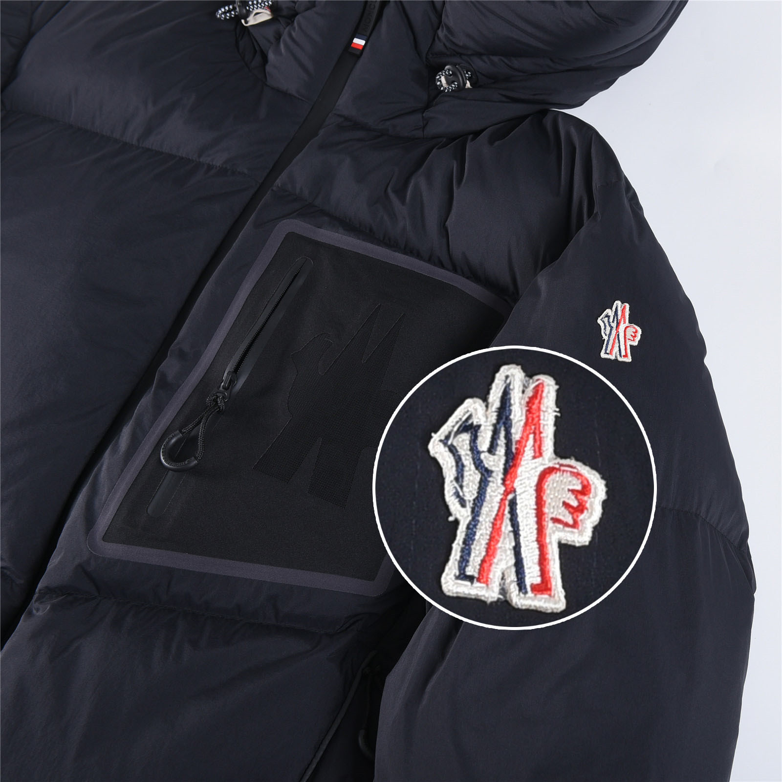 #正品级:𝑴𝒐𝒏𝒄𝒍𝒆𝒓|蒙口 /盟可睐 25𝒔𝒔 Mandres 秋冬新品哑面多功能高端滑雪服连帽时尚