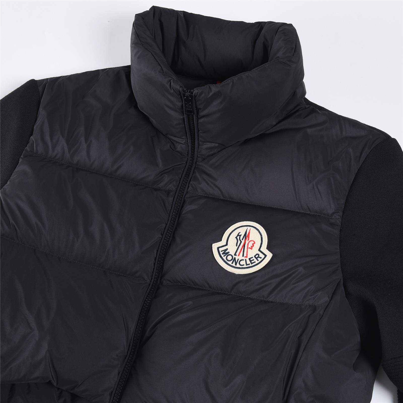 #正品级:𝑴𝒐𝒏𝒄𝒍𝒆𝒓｜蒙口 /盟可睐 25𝒔𝒔 Padded Corduroy 秋冬新品羊毛针织拼接