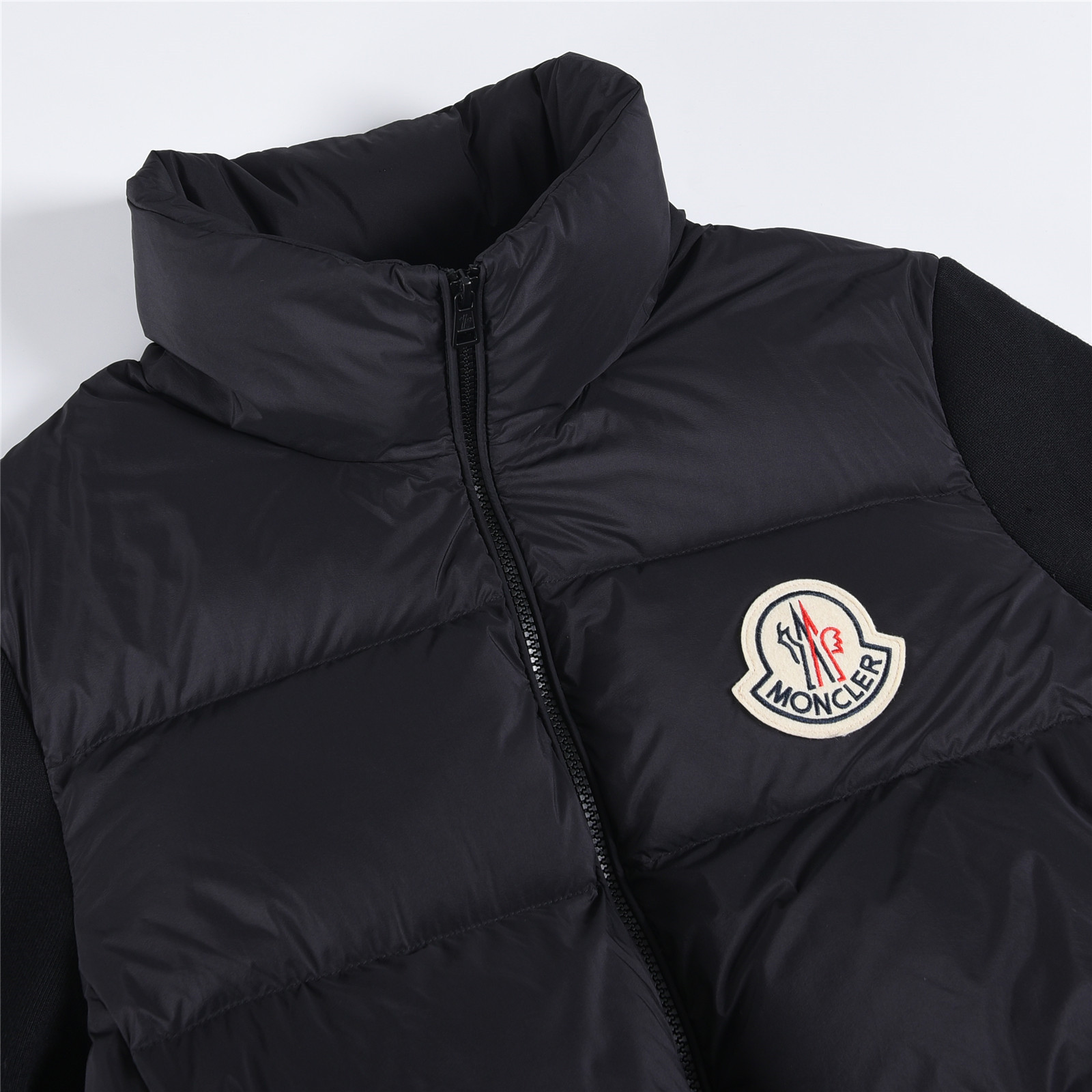 #正品级:𝑴𝒐𝒏𝒄𝒍𝒆𝒓｜蒙口 /盟可睐 25𝒔𝒔 Padded Corduroy 秋冬新品羊毛针织拼接