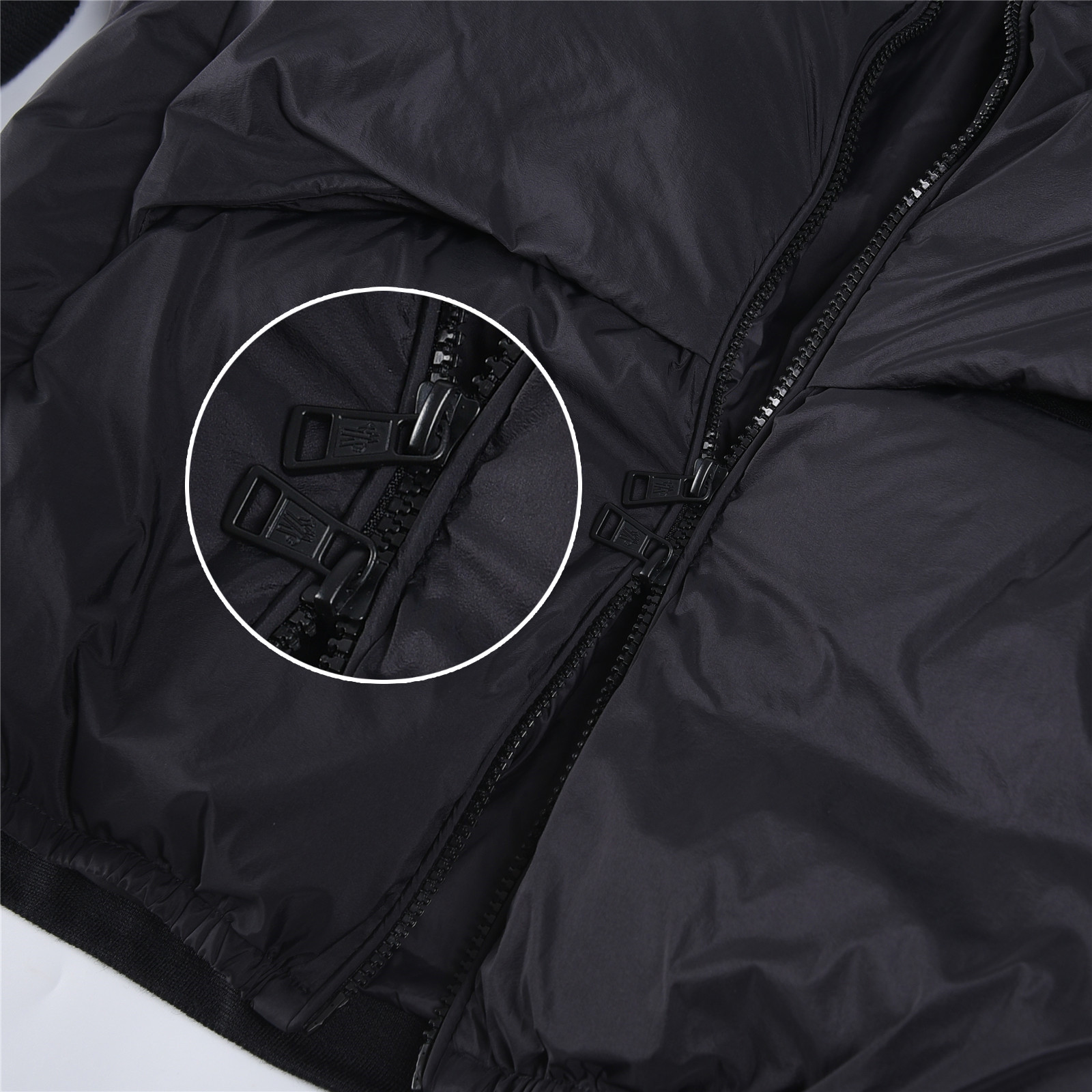 #正品级:𝑴𝒐𝒏𝒄𝒍𝒆𝒓｜蒙口 /盟可睐 25𝒔𝒔 Padded Corduroy 秋冬新品羊毛针织拼接