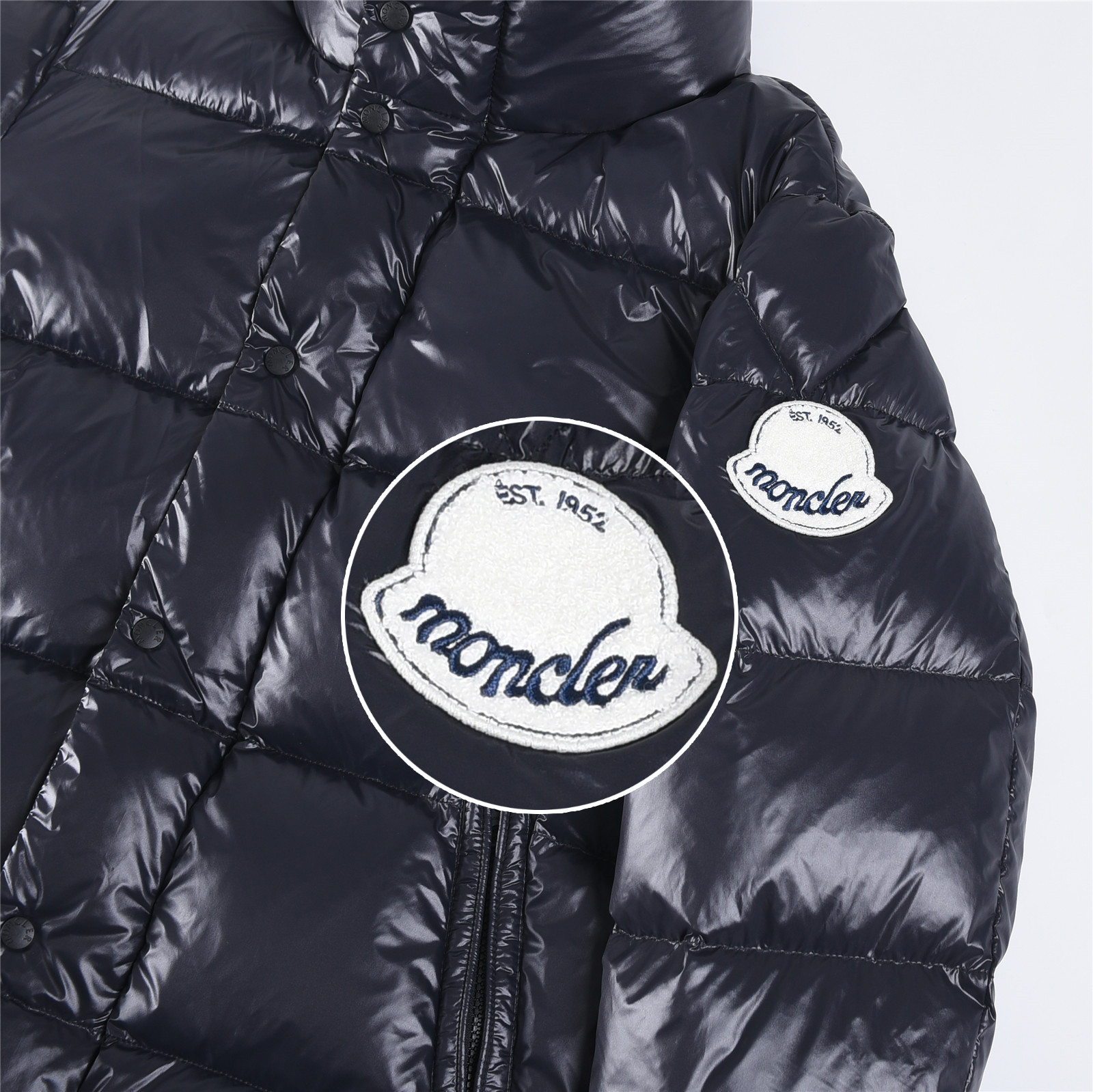 #正品级:𝑴𝒐𝒏𝒄𝒍𝒆𝒓|蒙口 /盟可睐 25𝒔𝒔 Tripiti 秋冬新品撞色大标植绒 logo 立领