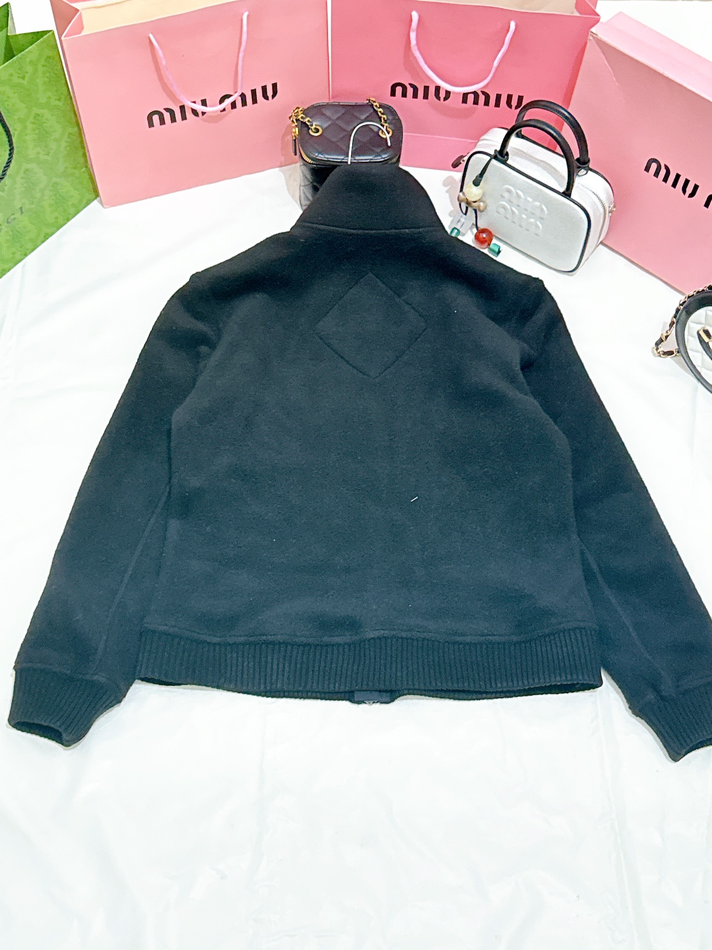 24-Year-Old Fresh Masculinity Jersey Suit: Classic, Comfortable, and Stylish One-Size-Fits-All Female Outfit - 图片 4