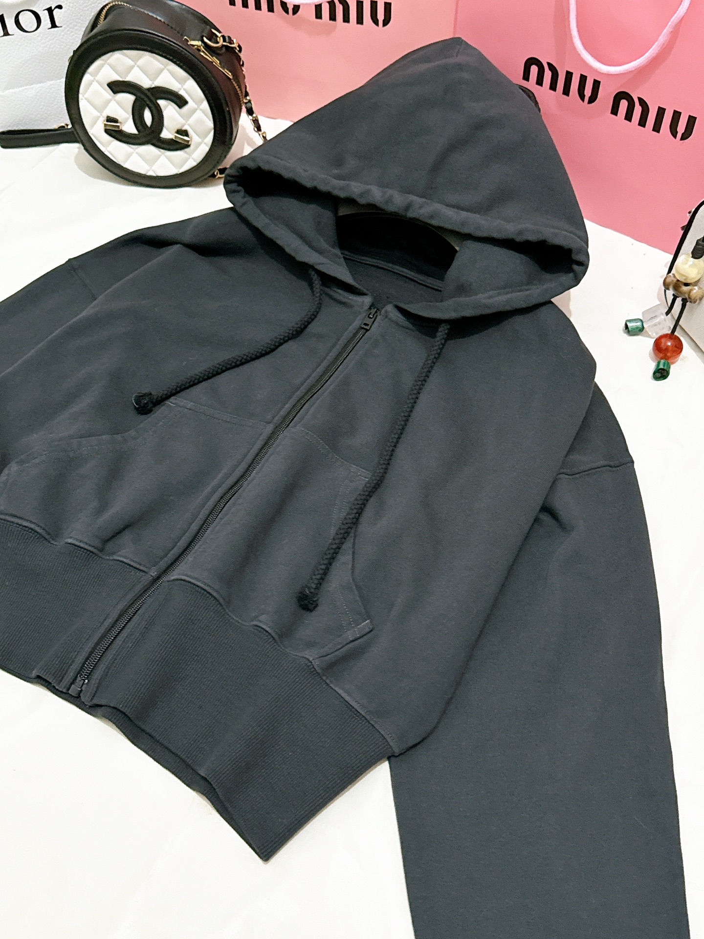 “New Autumn/Winter Acne Sweaters: Colorful, Soft, High Waist, Loose Pants” - 图片 5