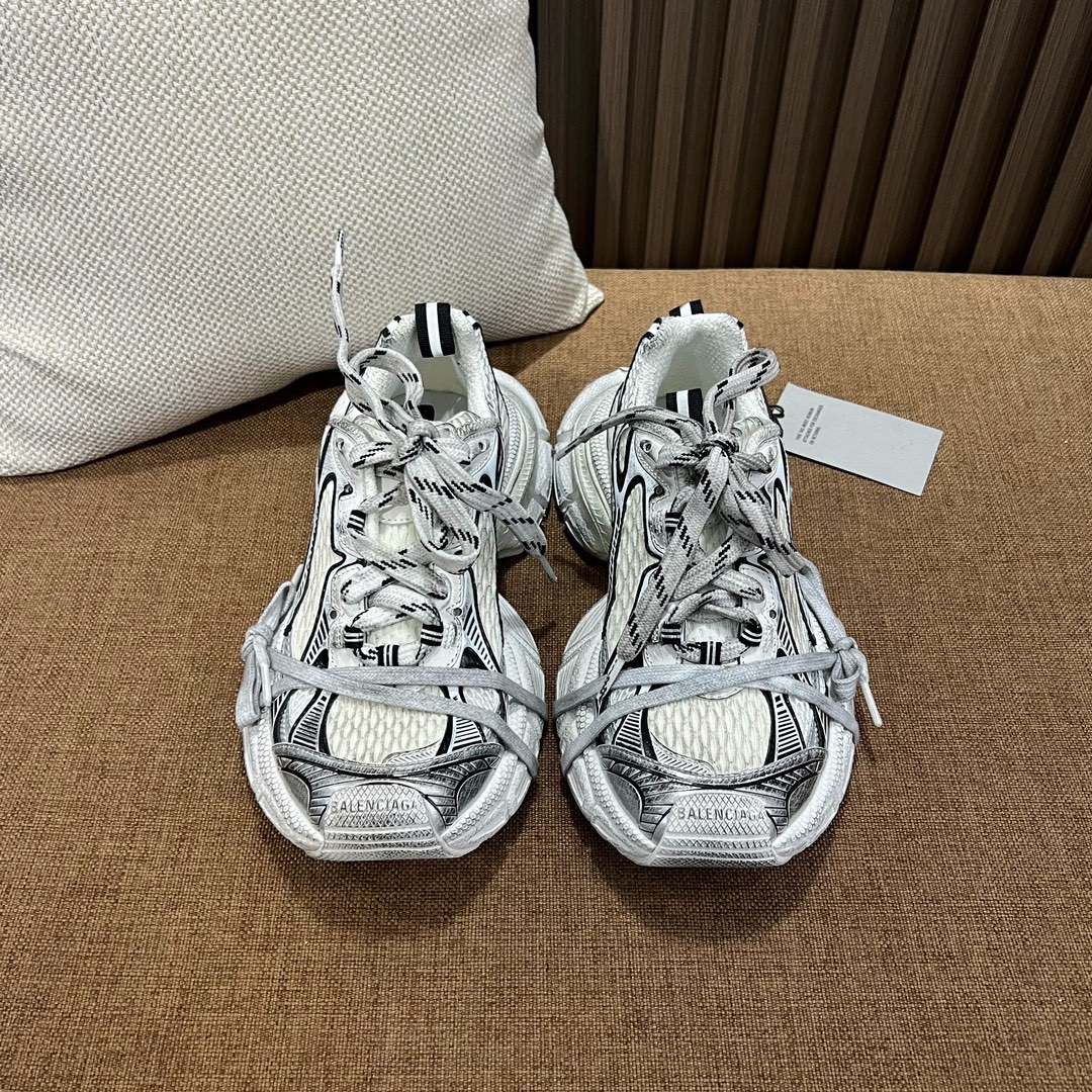 발렌시아가 3XL 블랙화이트 스니커즈 레플리카 10278