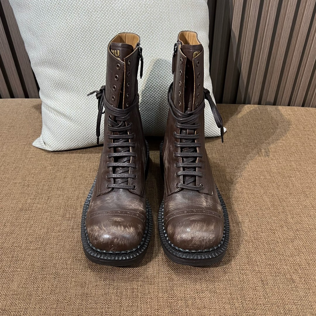 MiuMiu Botas Martin Piel de vaca Cuero Tpu Colección otoño – invierno Vintage