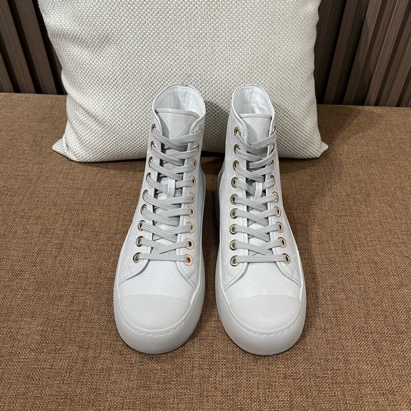샤넬 CC로고 램스킨 스니커즈 OG 레플리카 24436