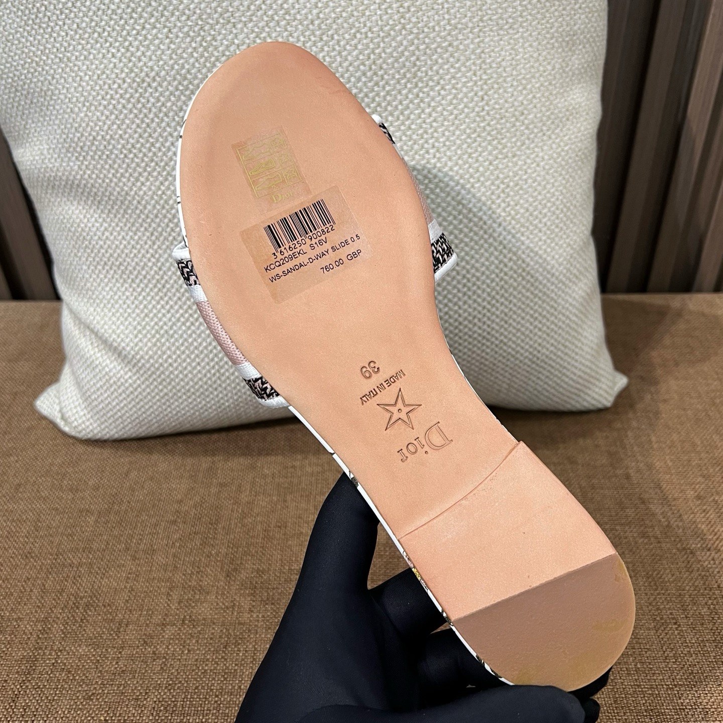 디올 자수 캔버스 샌들 141786 썸네일 이미지