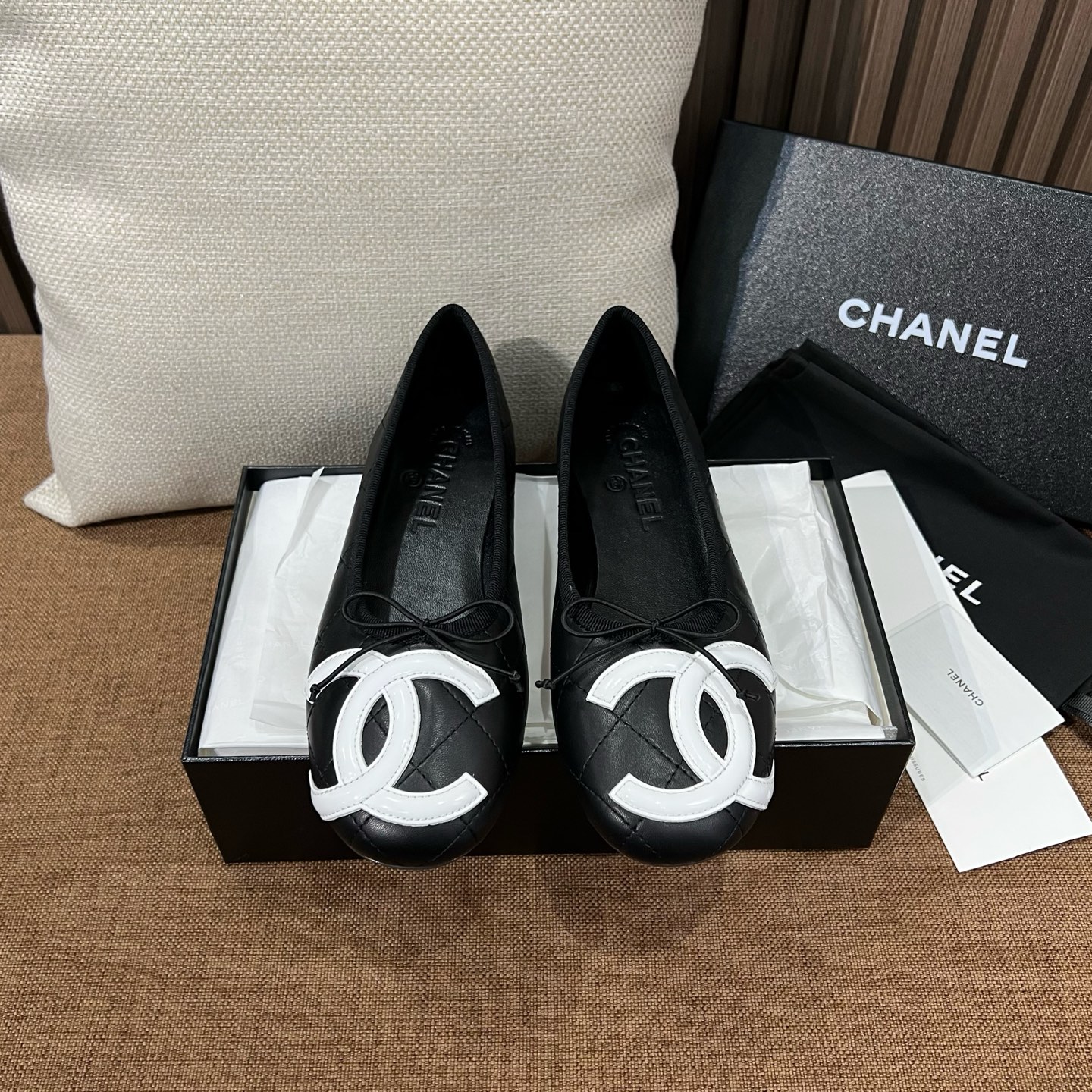 샤넬 CC로고 램스킨 발레리나 플랫 레플리카 24457