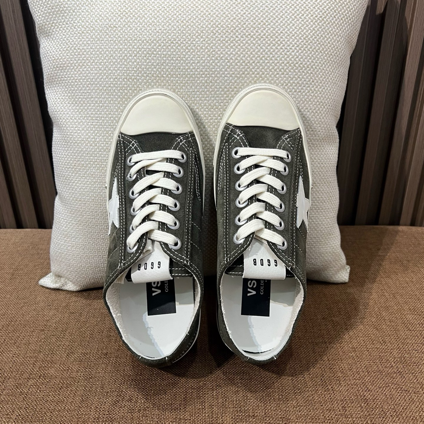 골든구스 스니커즈 Golden Goose 15858